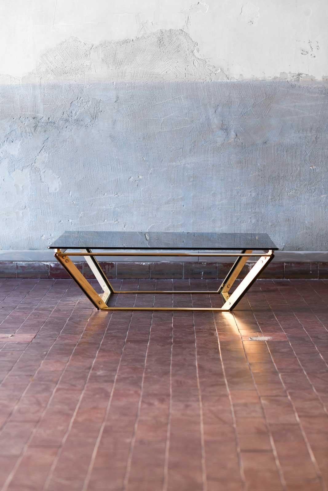 Italian Brass coffee table with glass top, Italy 1970 For Sale