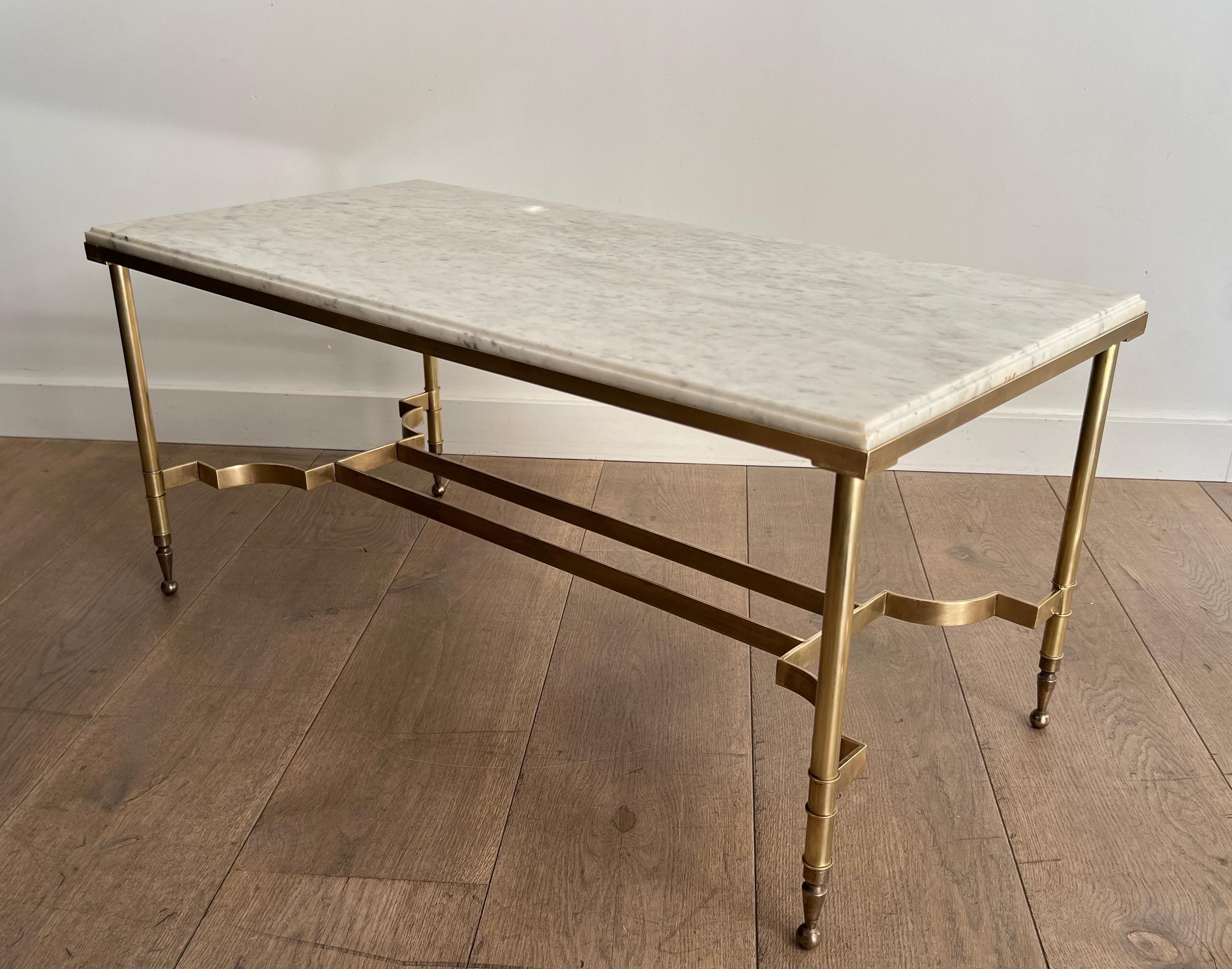 Table basse en laiton avec plateau en marbre par Maison Jansen en vente 5