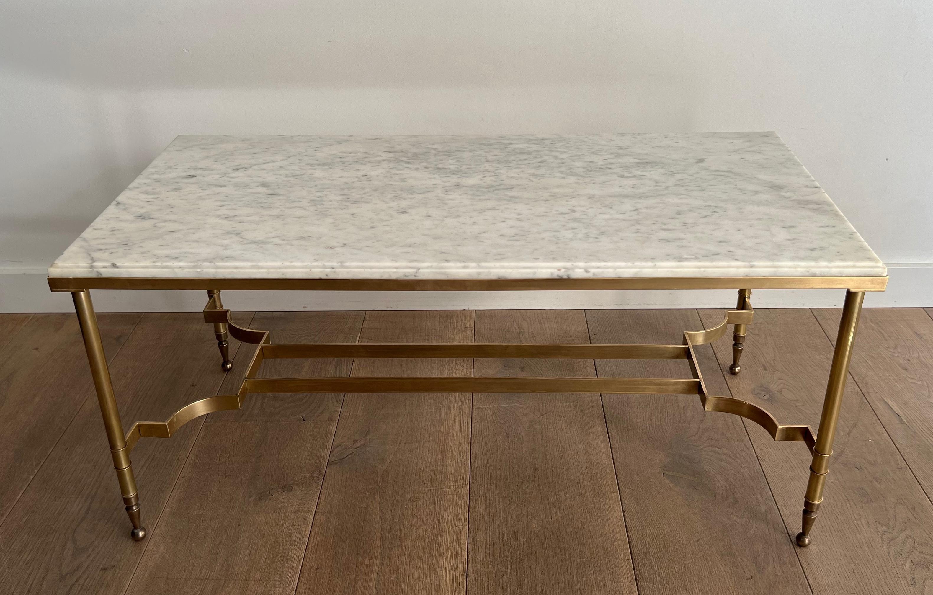 Table basse en laiton avec plateau en marbre par Maison Jansen en vente 11