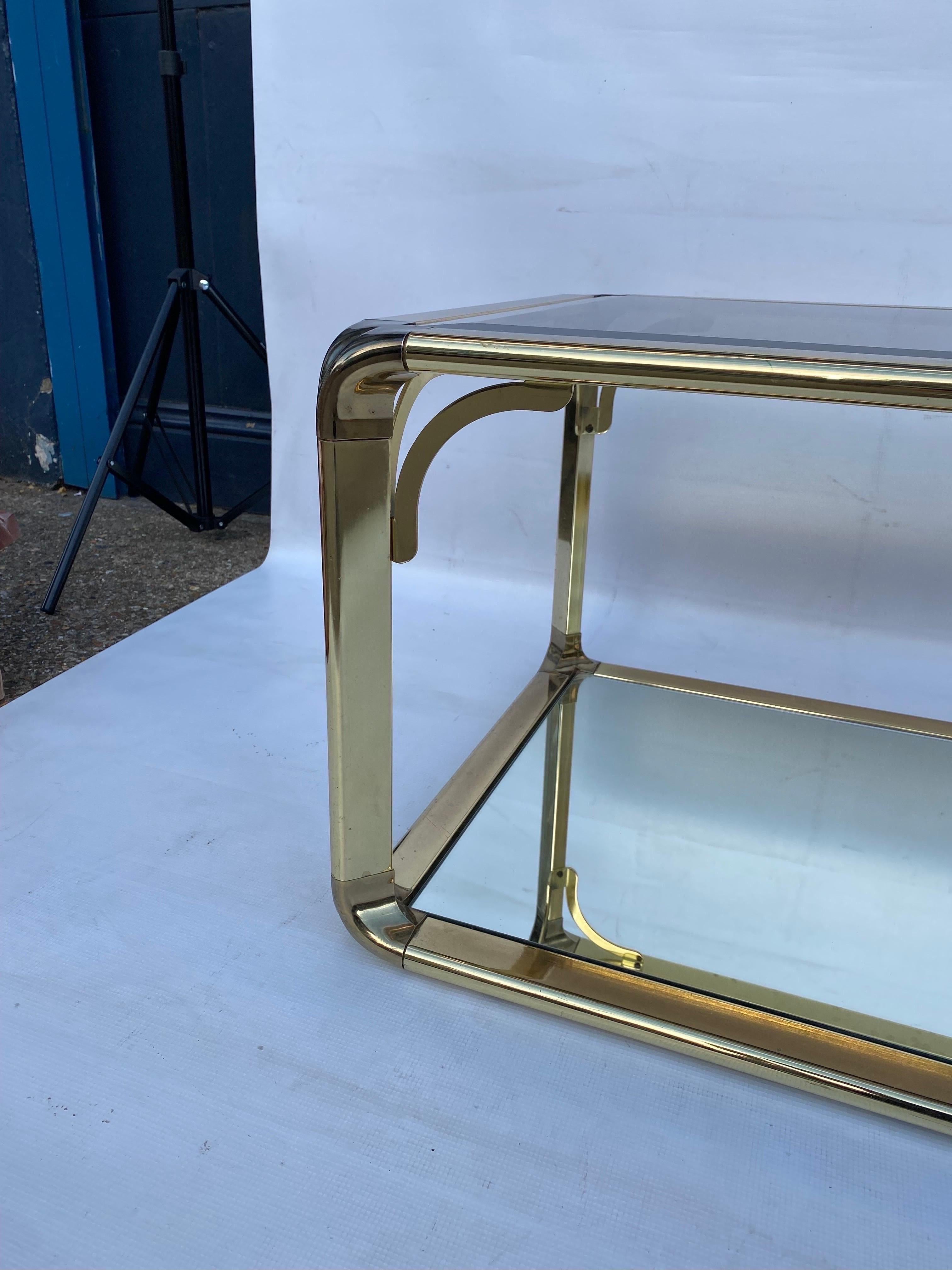 Table basse à deux niveaux avec miroir en verre Hollywood Regency, années 1970, Italie en vente 3