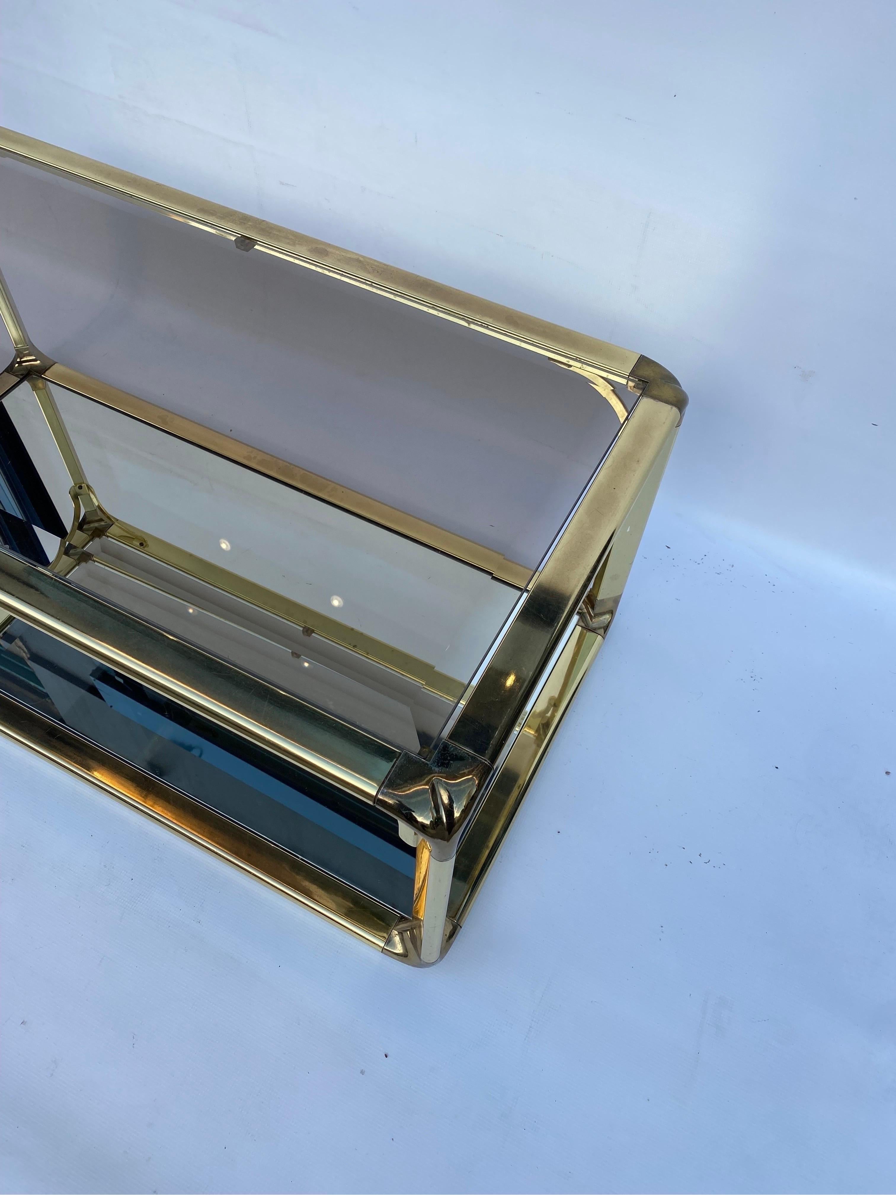 Table basse à deux niveaux avec miroir en verre Hollywood Regency, années 1970, Italie en vente 4
