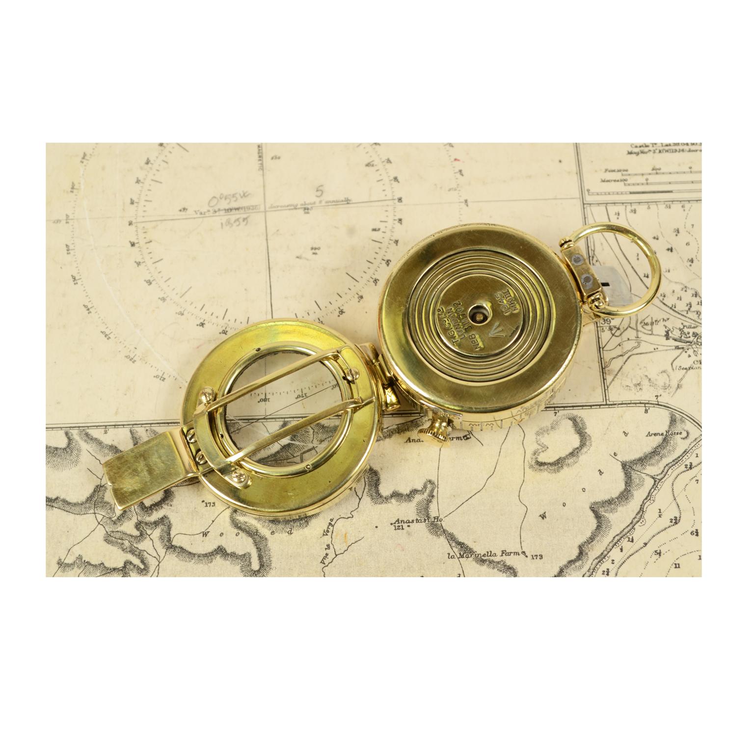 Brass Compass 1945 with Original Green Fabric Case 5
