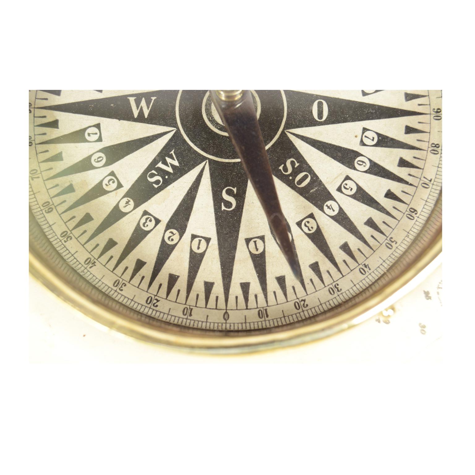 Britannique Ancienne boussole topographique en laiton magnétique du XIXe siècle avec cercle géométrique