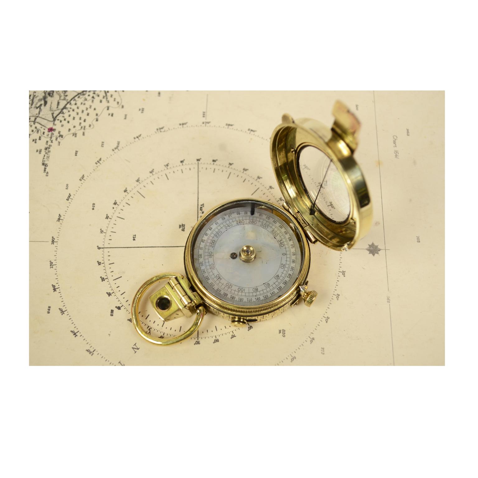 Early 20th Century Antique Navigation Brass Compass made in 1918 and Supplied to British Officers 
