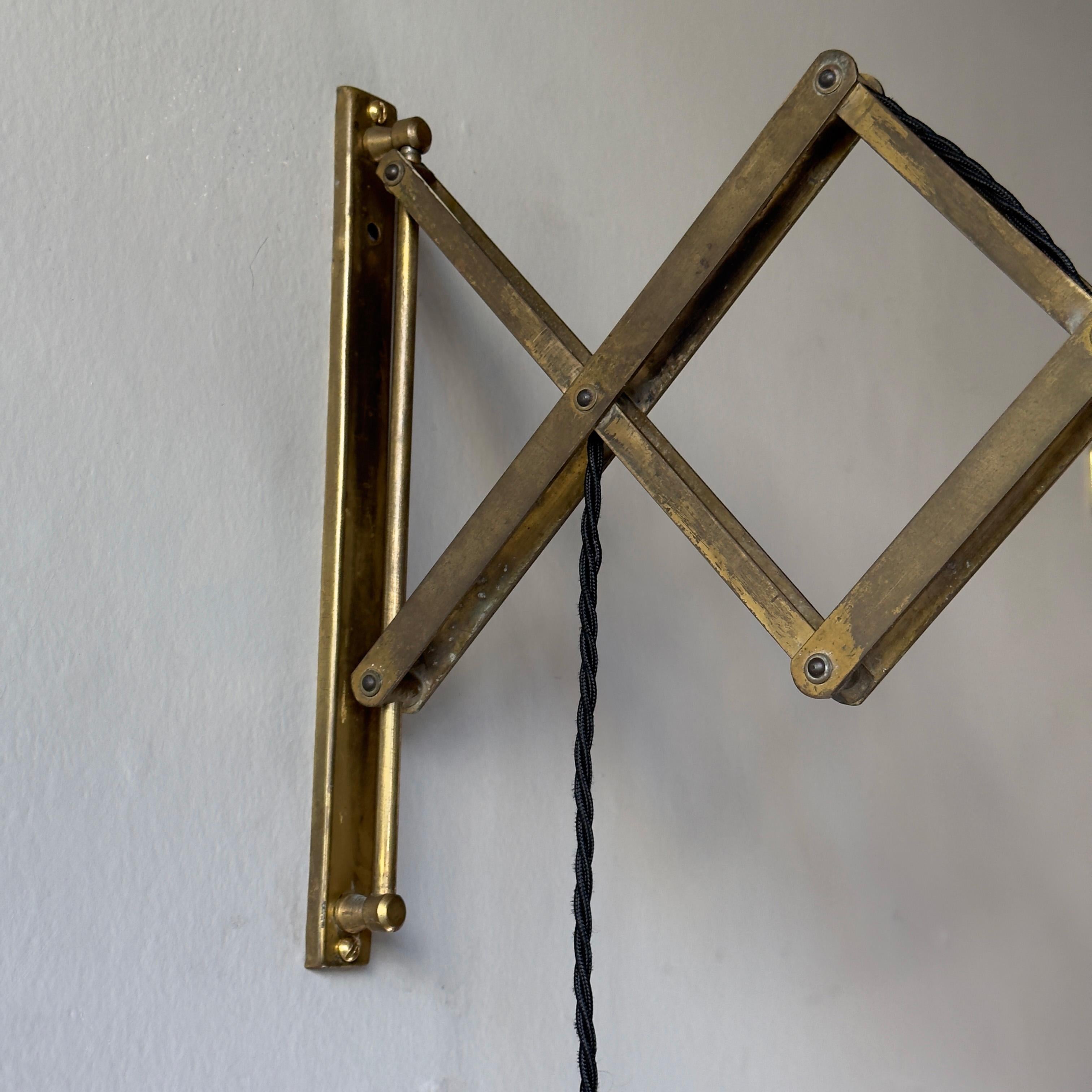 Brass Concertina Wall Light, Italy, 1950s 1