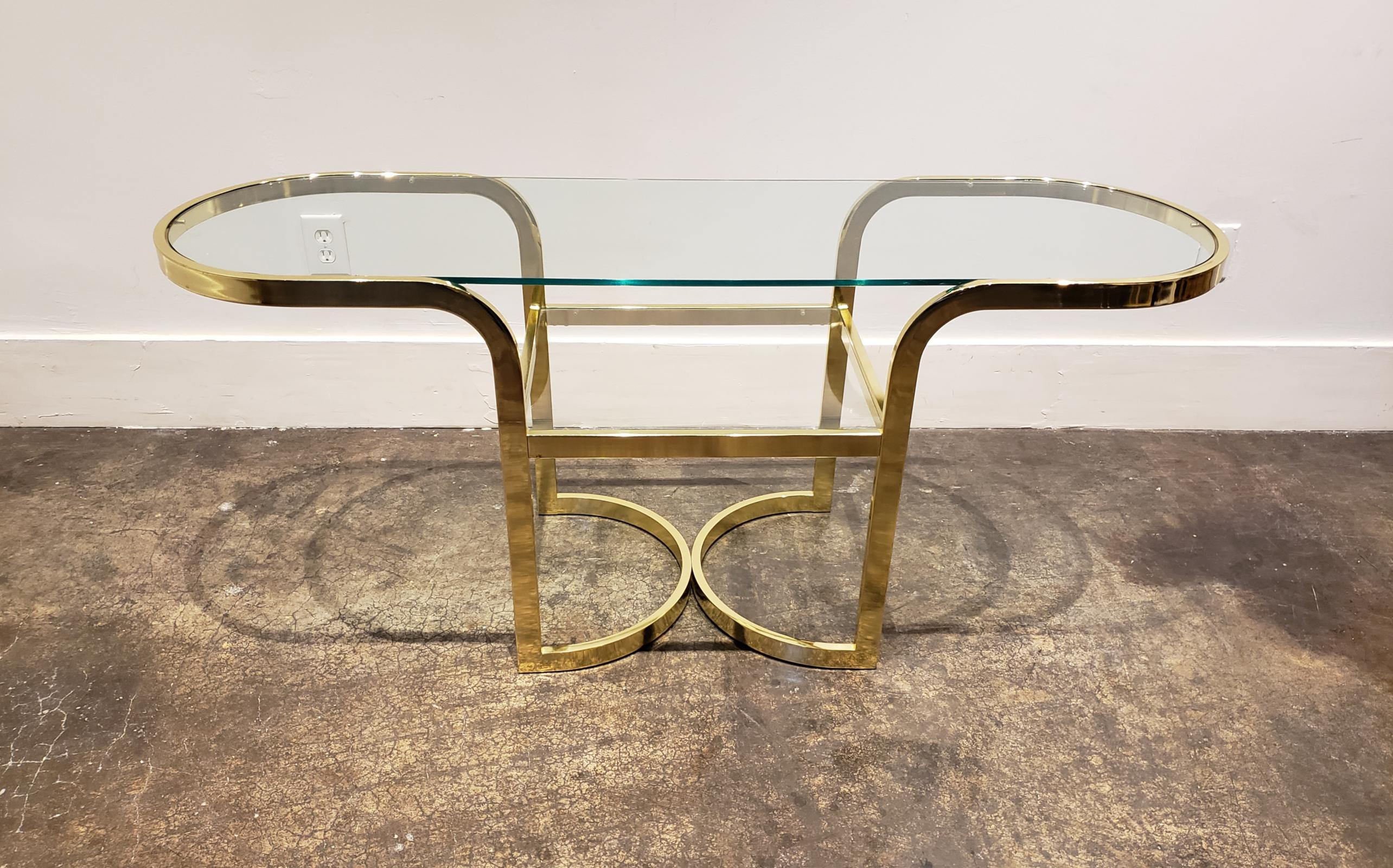 Brass Console Cafe Table with Pink Chairs by DIA Design Institute of America In Good Condition In Dallas, TX
