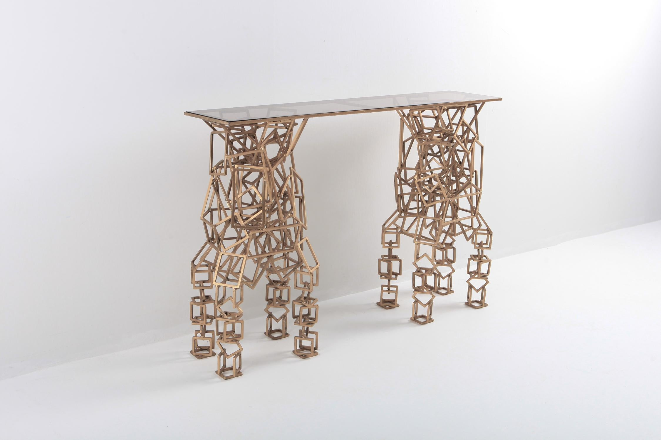 Table console en laiton dans le style d'Antony Gormley en vente 3