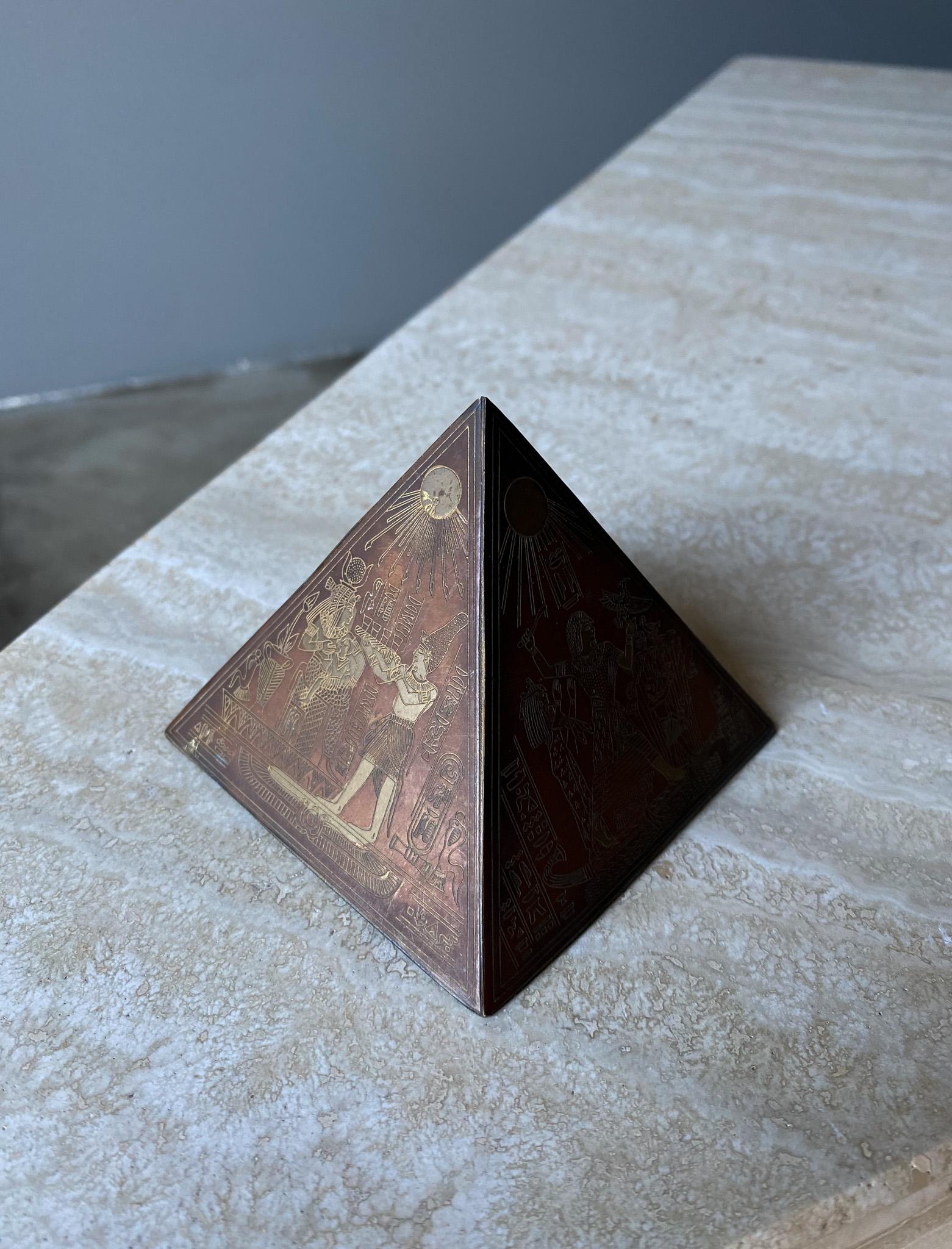 Brass & Copper Egyptian Revival Pyramid Sculptural Paperweight, 1960's  In Good Condition For Sale In Costa Mesa, CA