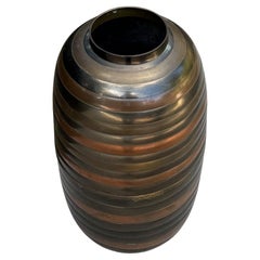 Vase rayé en laiton et cuivre, Inde, vers 1970