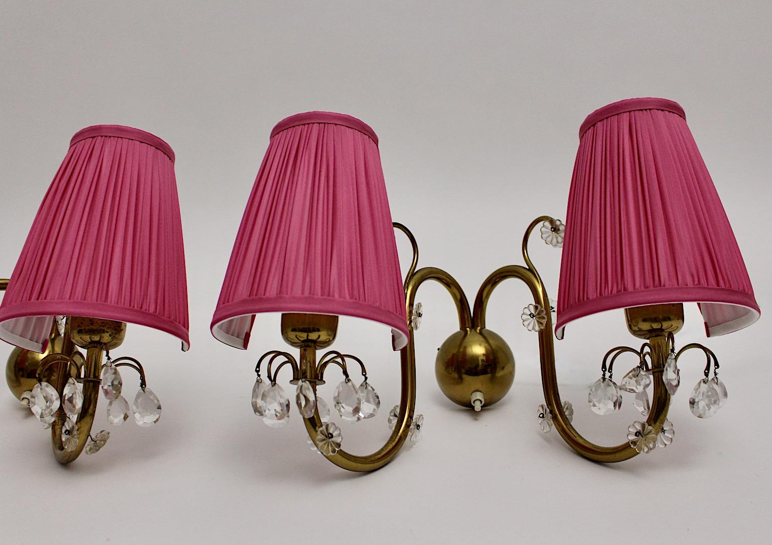 Brass Crystal Glass Pink Mid-Century Modern Pair of Sconce Lobmeyr, Vienna 1950s For Sale 3