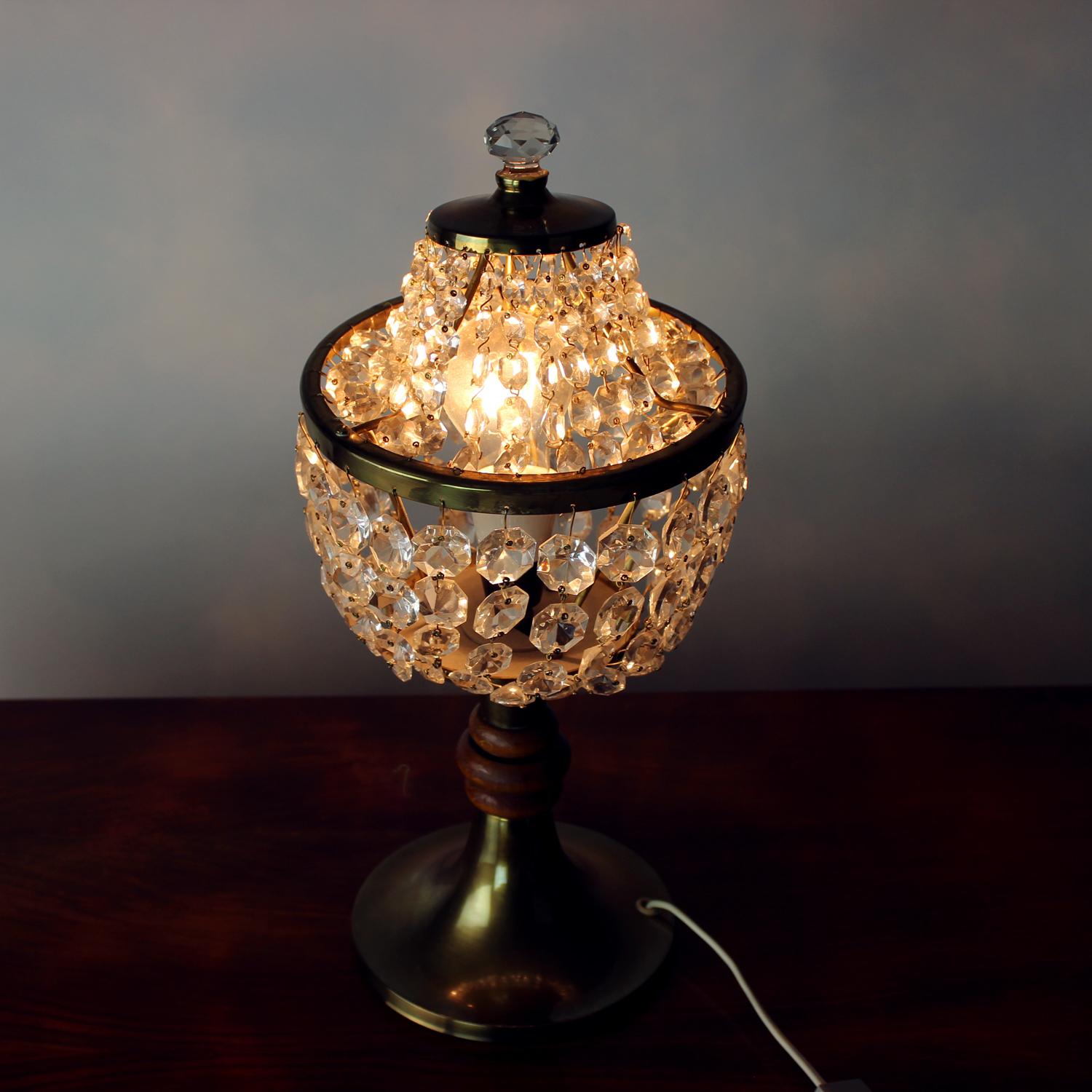 Brass & Crystal Table Lamp, Czechoslovakia 1970s en Excelente estado para la venta en Zohor, SK