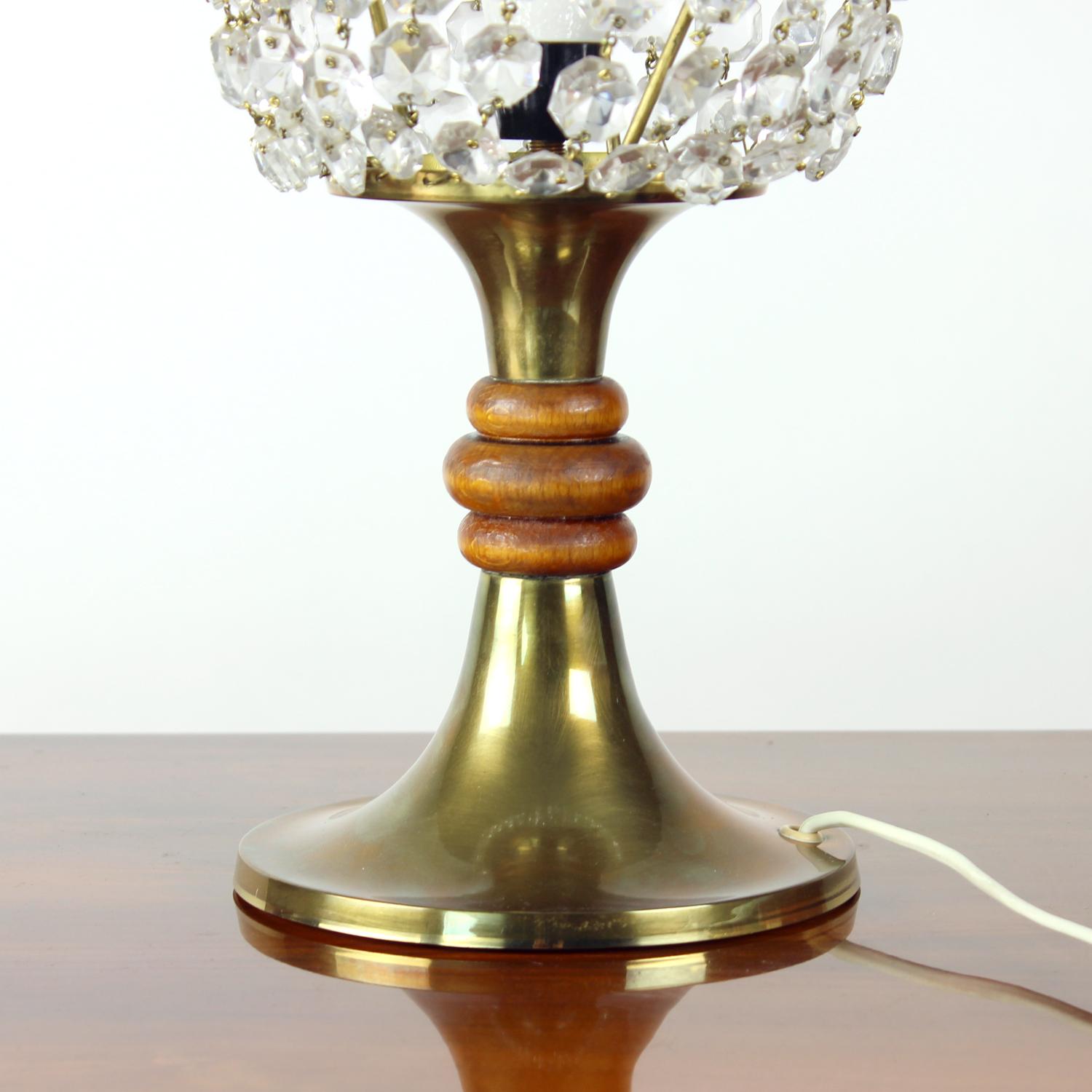 Brass & Crystal Table Lamp, Czechoslovakia 1970s Latón en venta