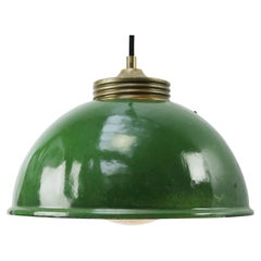 Lampes à suspension vintage en laiton et verre dépoli vert foncé émaillé