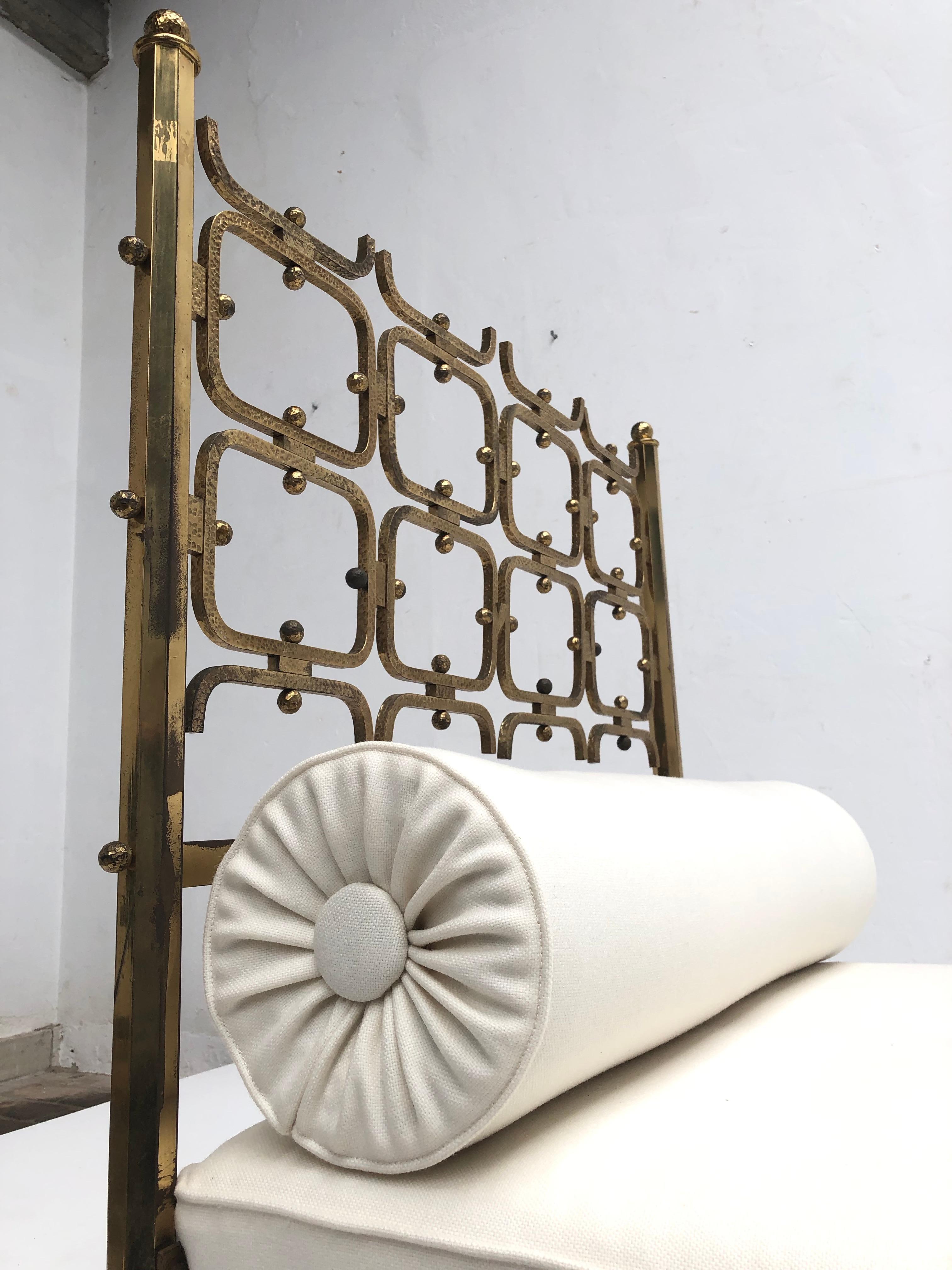 Mid-Century Modern Sculptural form brass day bed by Osvaldo Borsani, Arredamento Borsani, circa 1958 For Sale