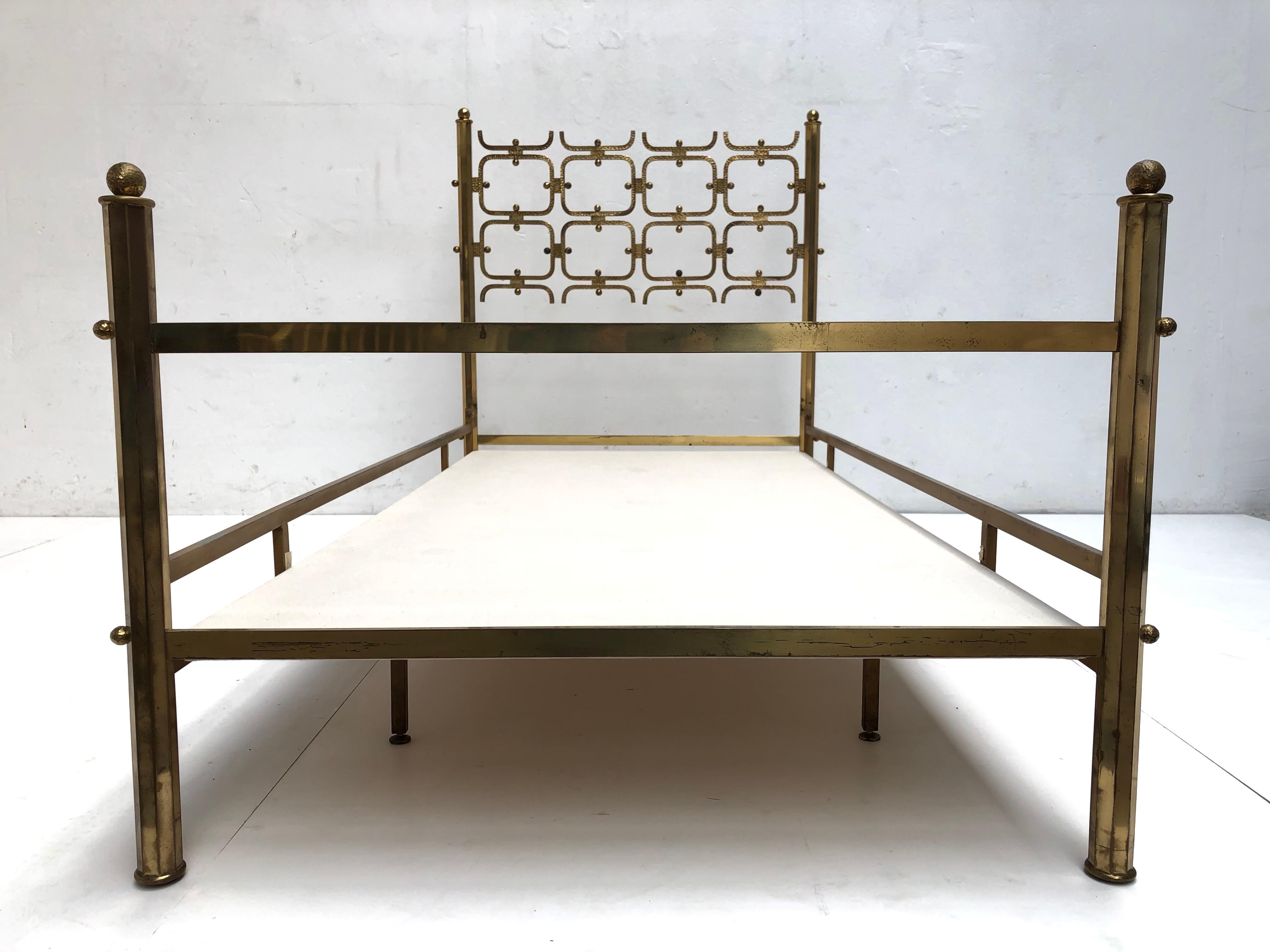 Wool Sculptural form brass day bed by Osvaldo Borsani, Arredamento Borsani, circa 1958 For Sale