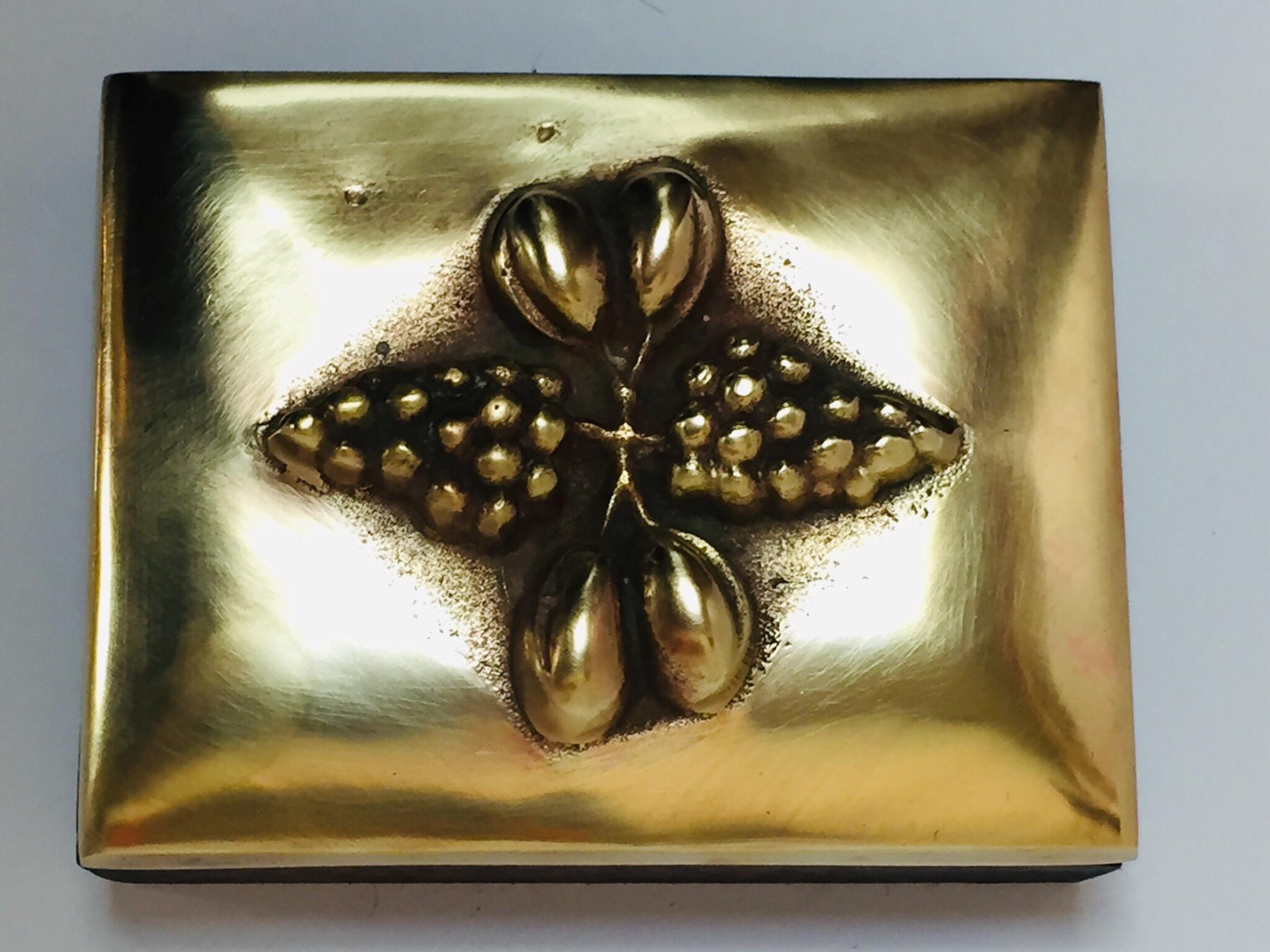 Brass Decorative Trinket Box In Good Condition In North Hollywood, CA