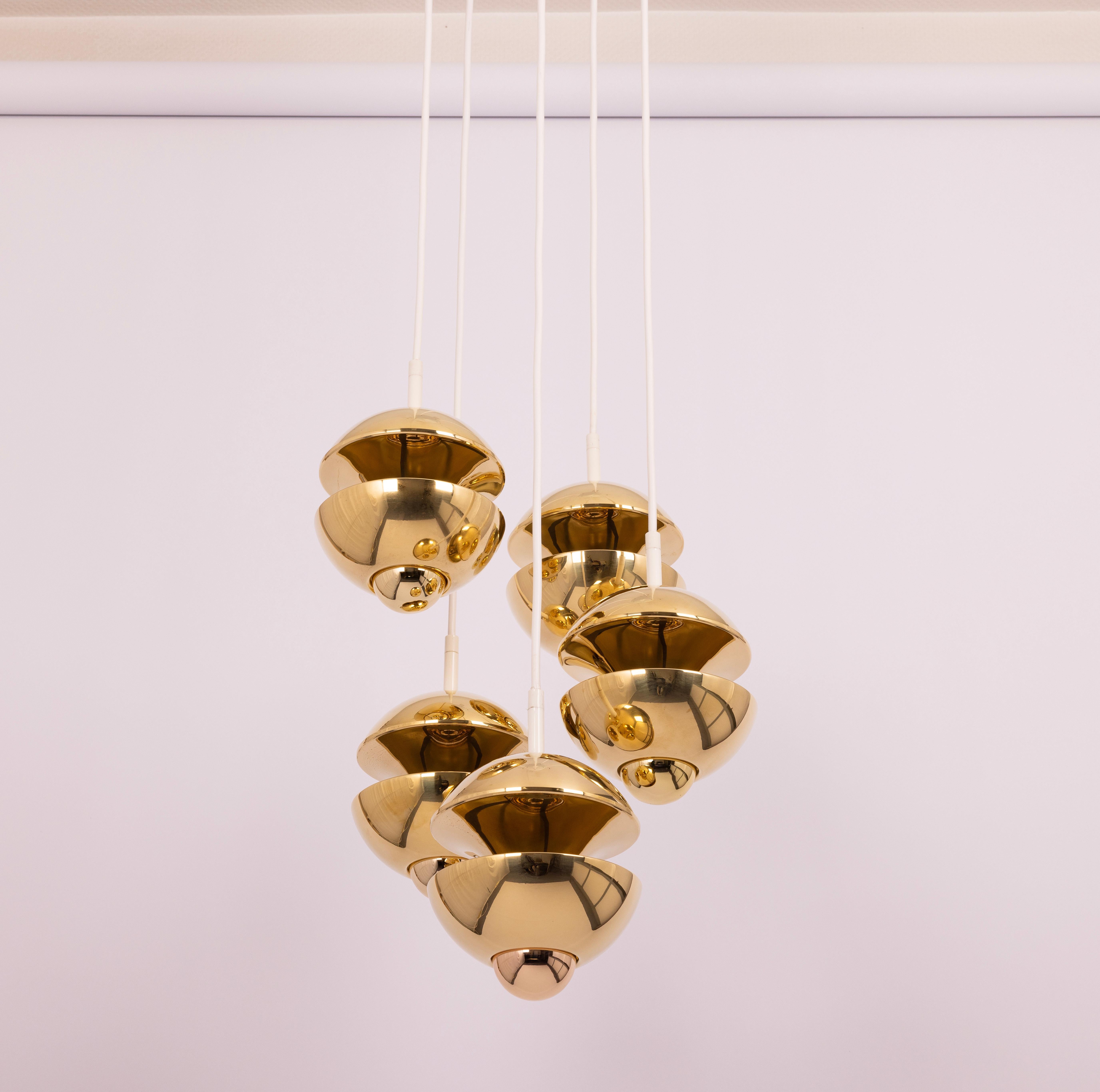 Ciondoli a cascata di design in ottone di Kaiser, Germania, anni '70 in vendita 1