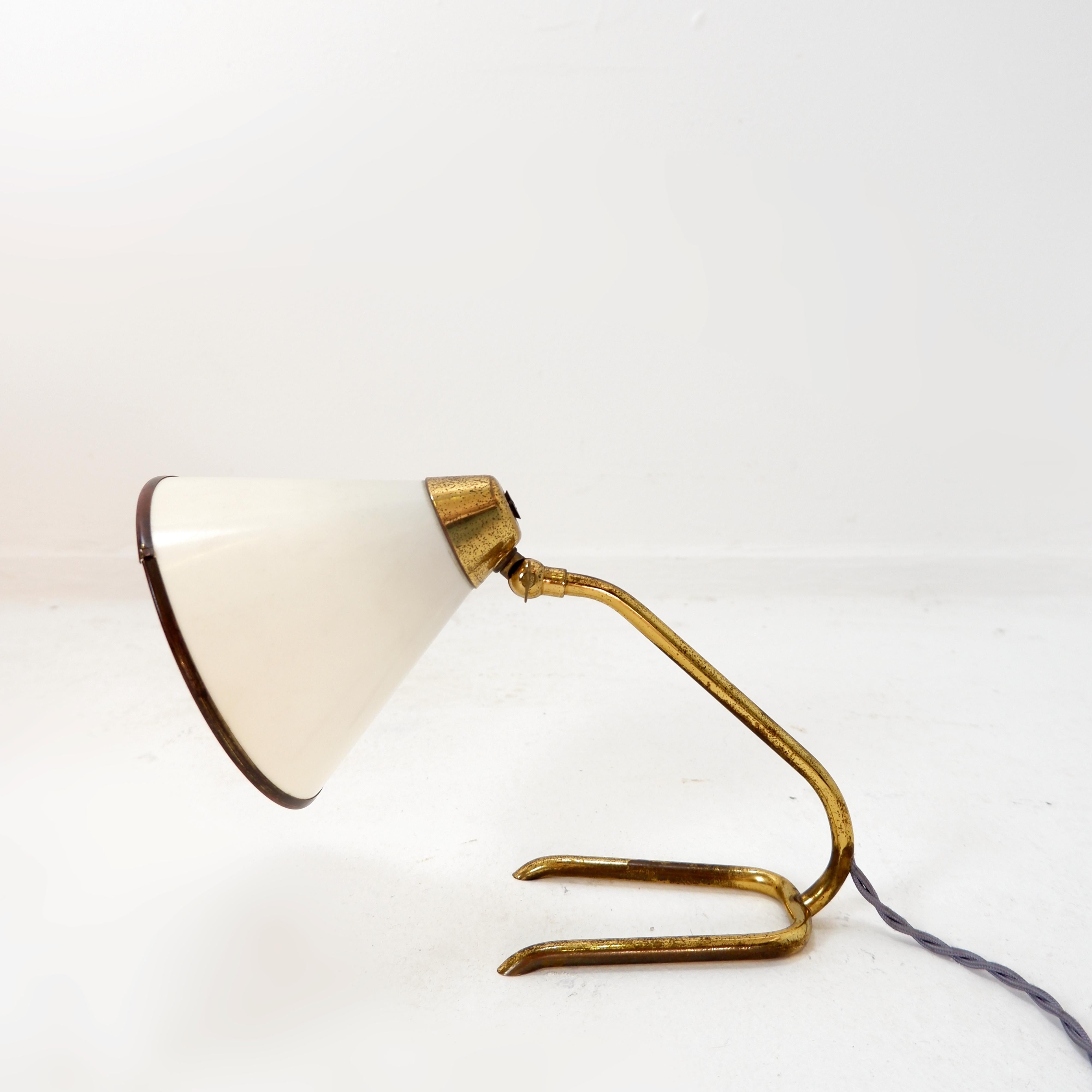 Schreibtischlampe aus Messing - 1950er Jahre im Angebot 1