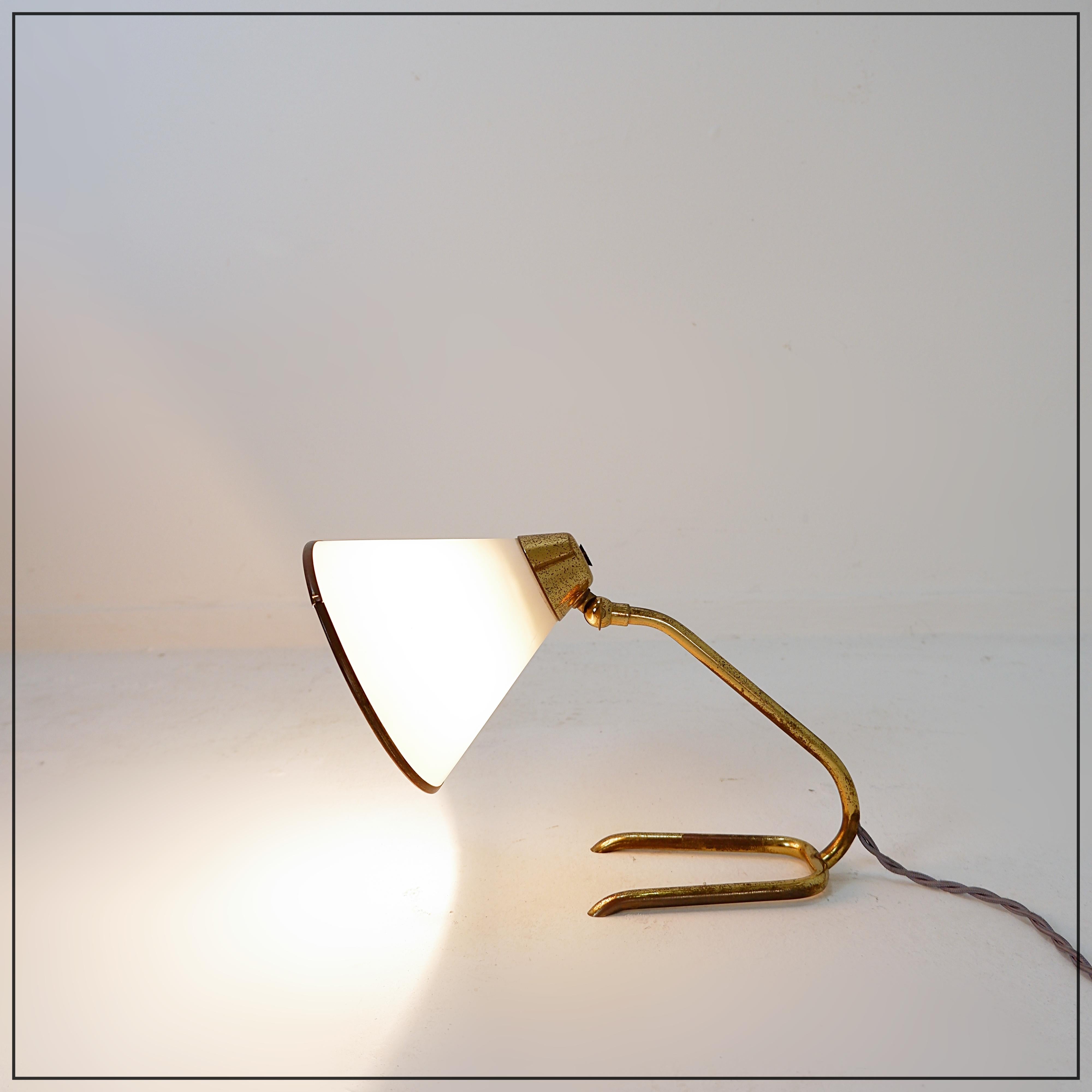 Schreibtischlampe aus Messing - 1950er Jahre im Angebot 2