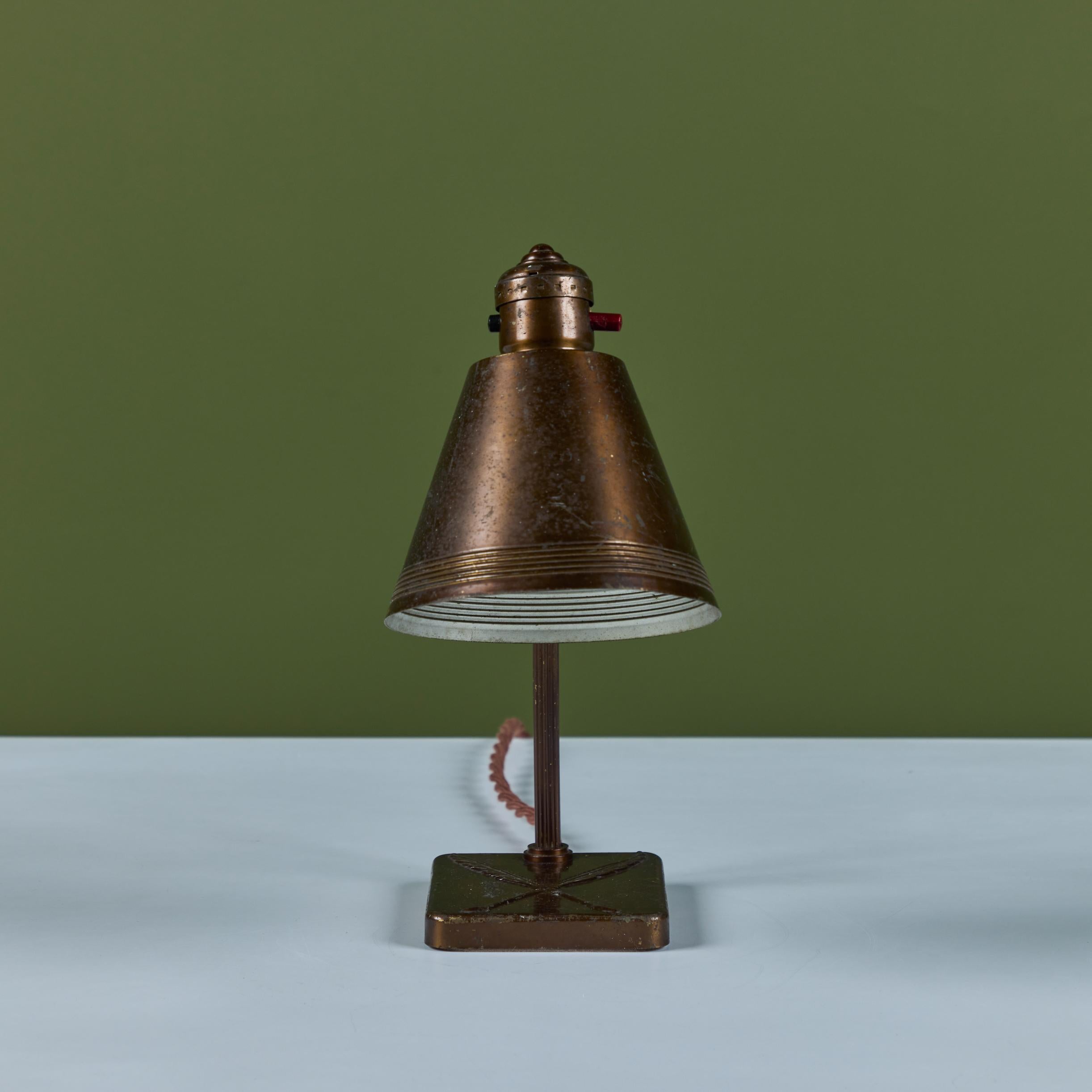 Schreibtischlampe aus Messing für Chase USA im Angebot 7
