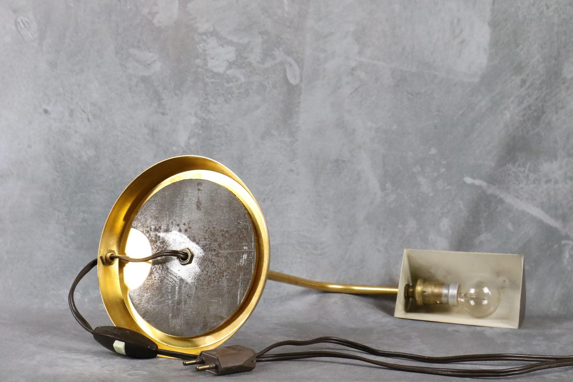Brass Desk Lamp in the style of Hansen, Table light era Biny, Guariche For Sale 1