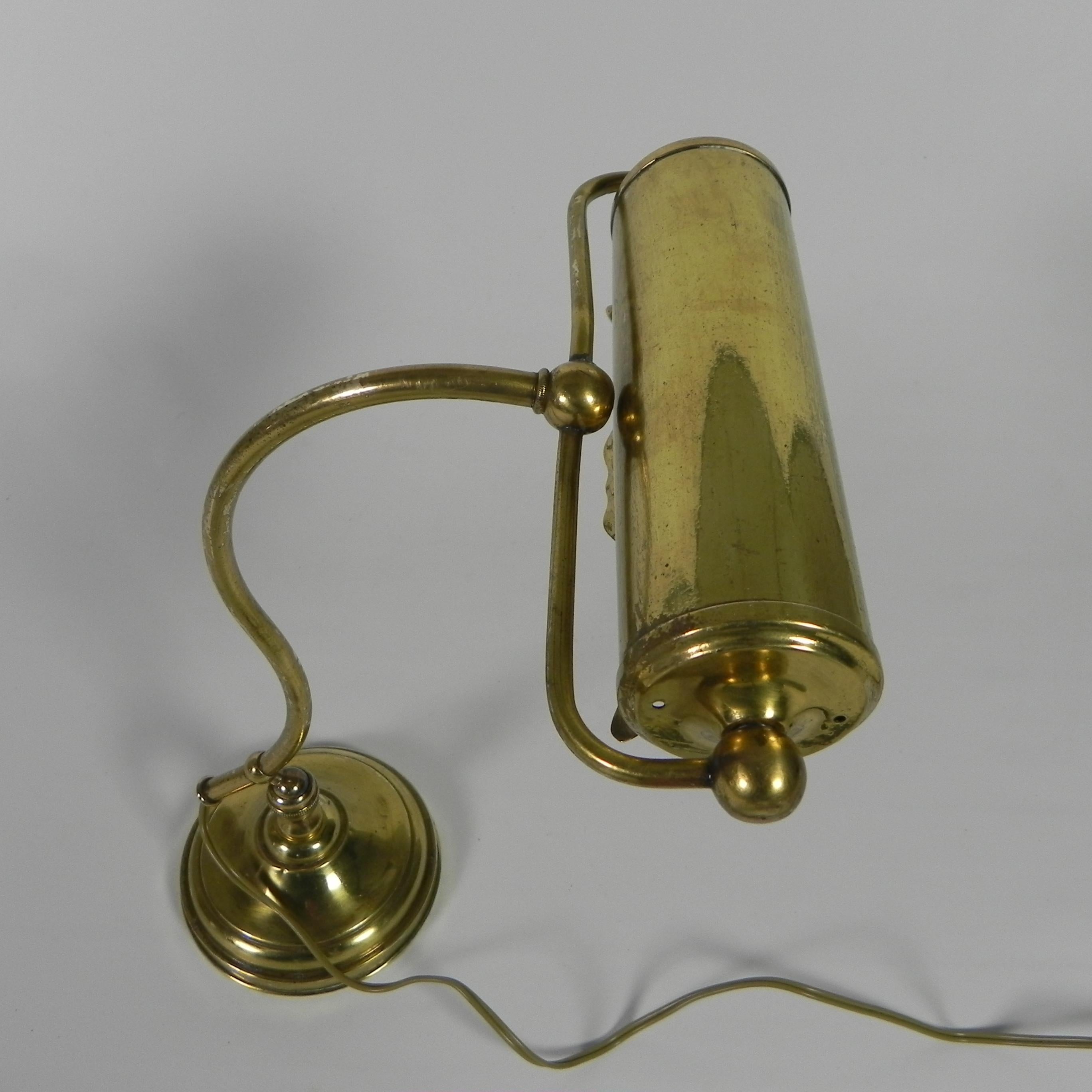 Schreibtischlampe aus Messing, Klavierlampe mit drehbarem Schirm, 1930er Jahre im Angebot 4