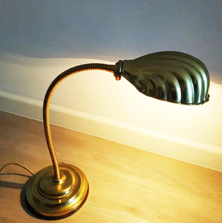 Brass Desk Table Lamp Shell , Art Nouveau, Art Deco In Good Condition In Mombuey, Zamora