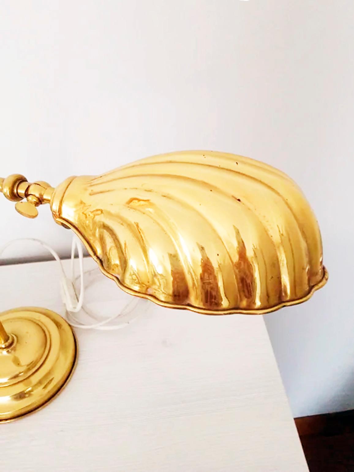   Desk or Table Lamp Shell Brass Gooseneck, Gold  Art Deco Style For Sale 1