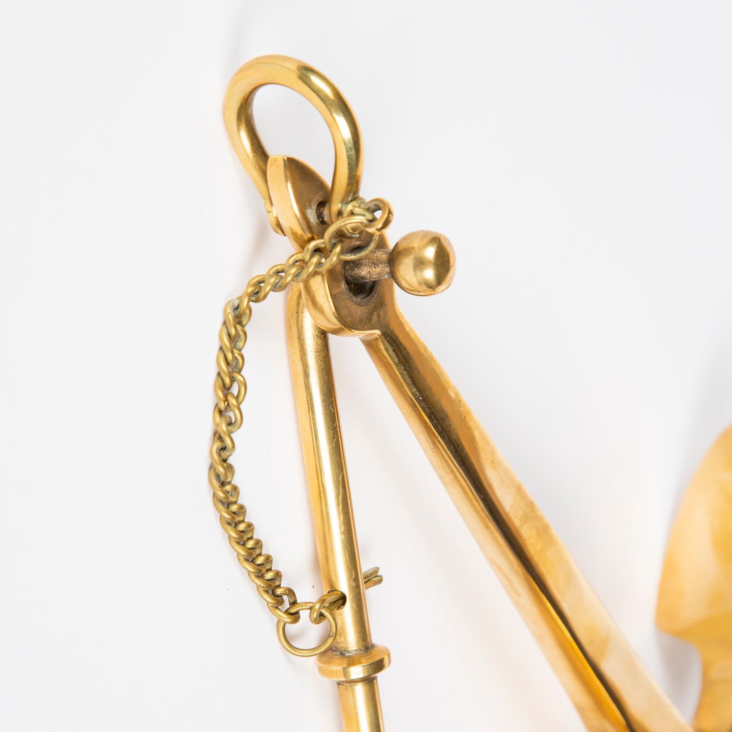 20ième siècle Modèle pour bureau d'ancre à jet d'amirauté en laiton en vente