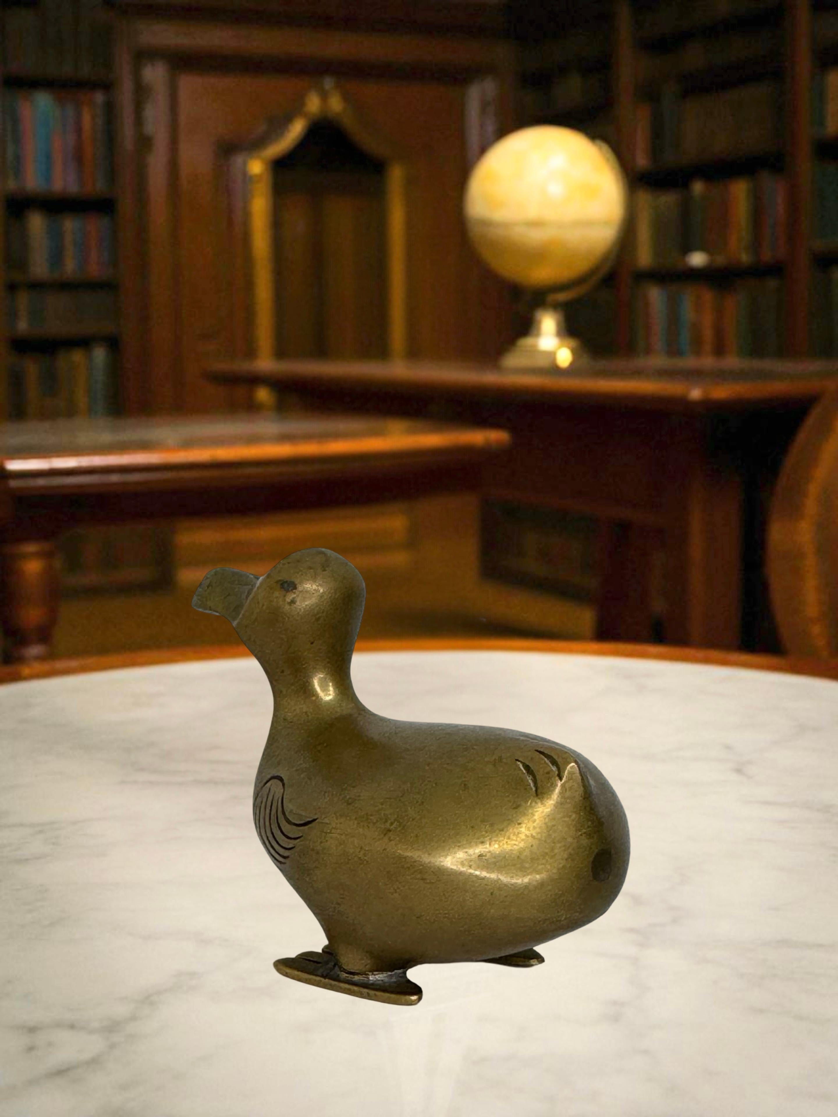 Brass Dodo Bird Figurine Desktop Paperweight 1960s Mid-Century Modern, German in vendita 3