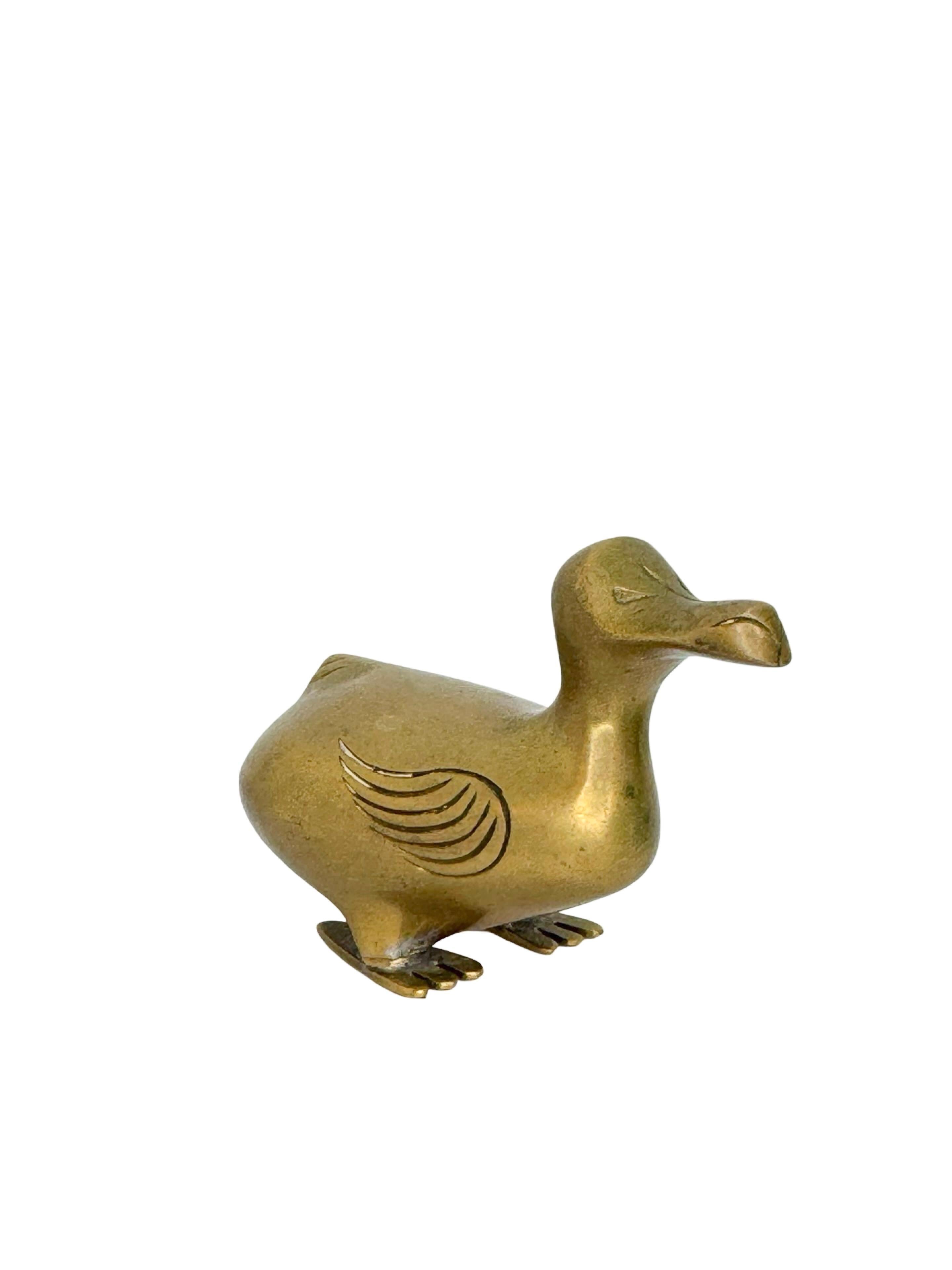Brass Dodo Bird Figurine Desktop Paperweight 1960s Mid-Century Modern, German in vendita 1