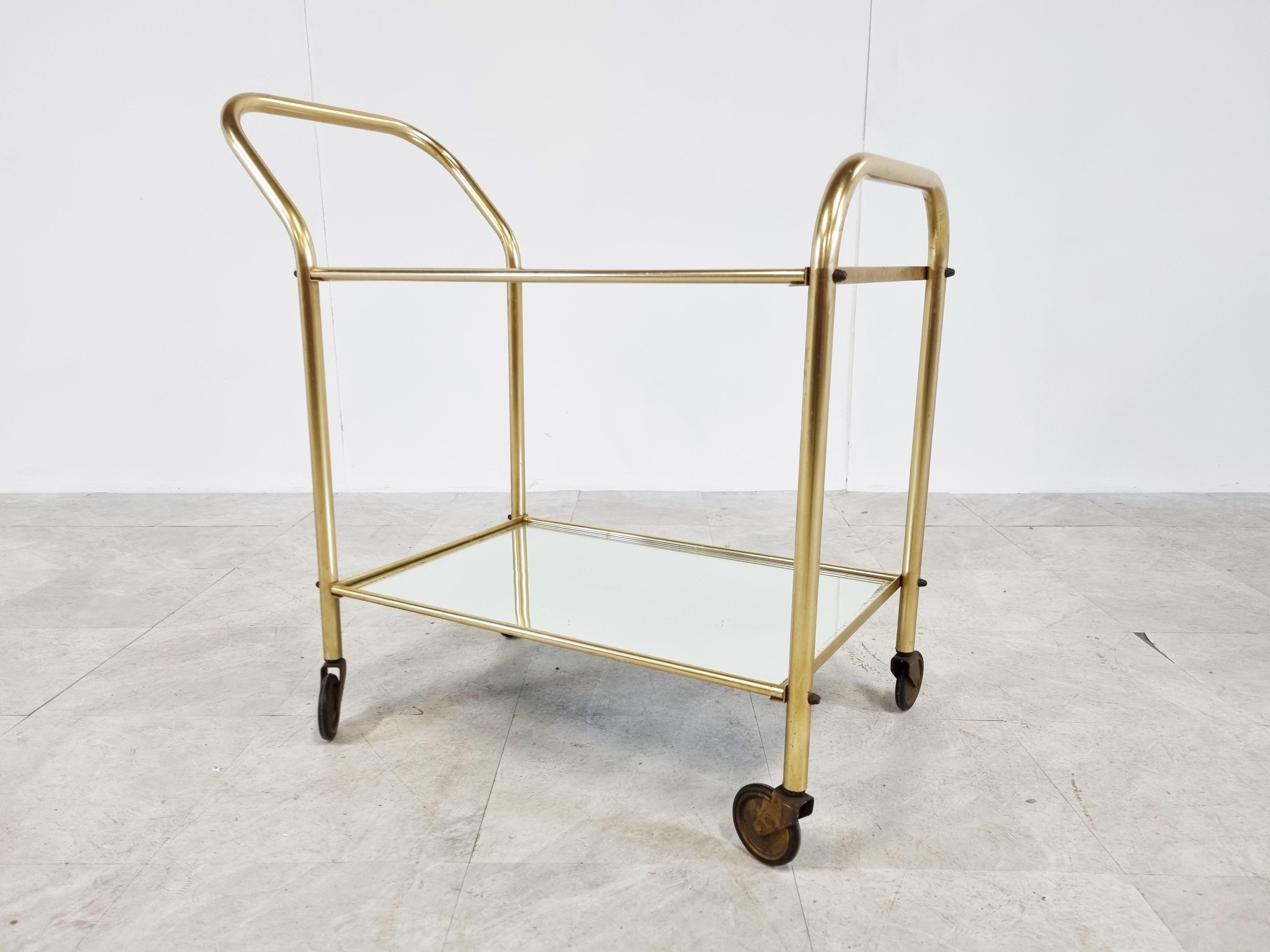 Milieu du XXe siècle Chariot à boissons en laiton, 1960 en vente