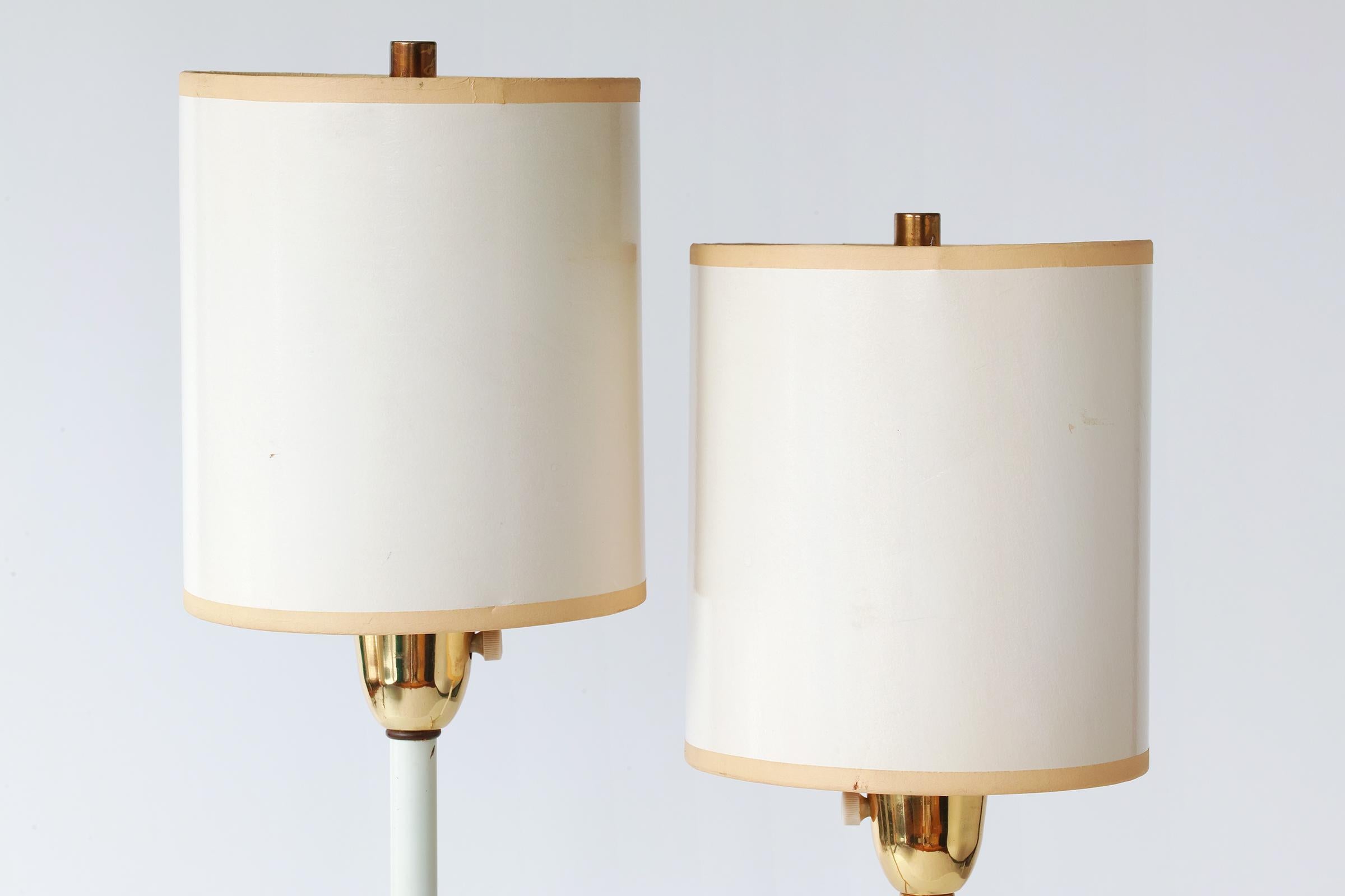Brass Dual Swing Lamp Attributed to Casey Fantin In Good Condition For Sale In Brooklyn, NY