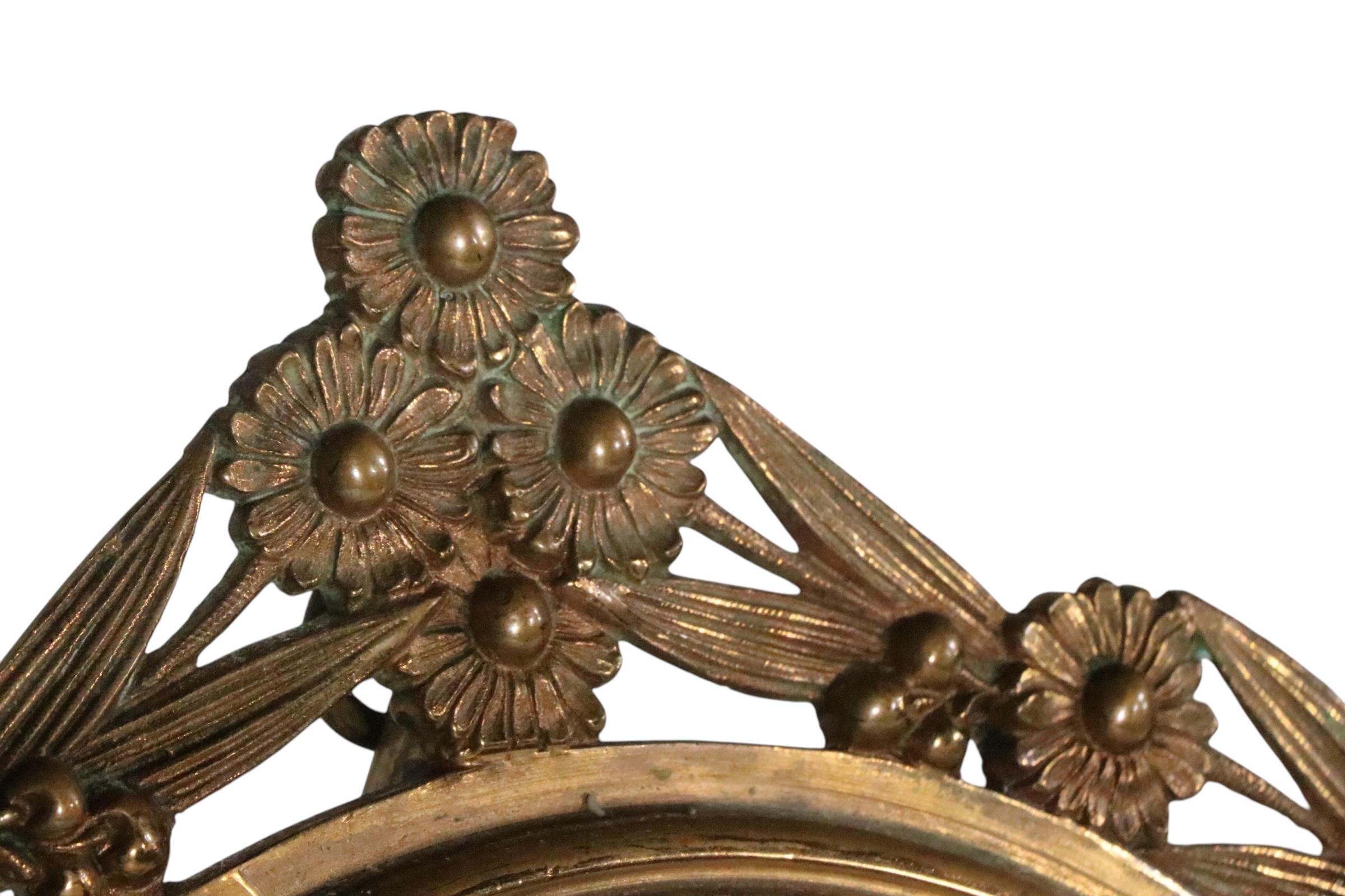 Chevalet en laiton Form Aesthetic Movement  Miroir de coiffeuse des années 1880 d'après Dresser en vente 7
