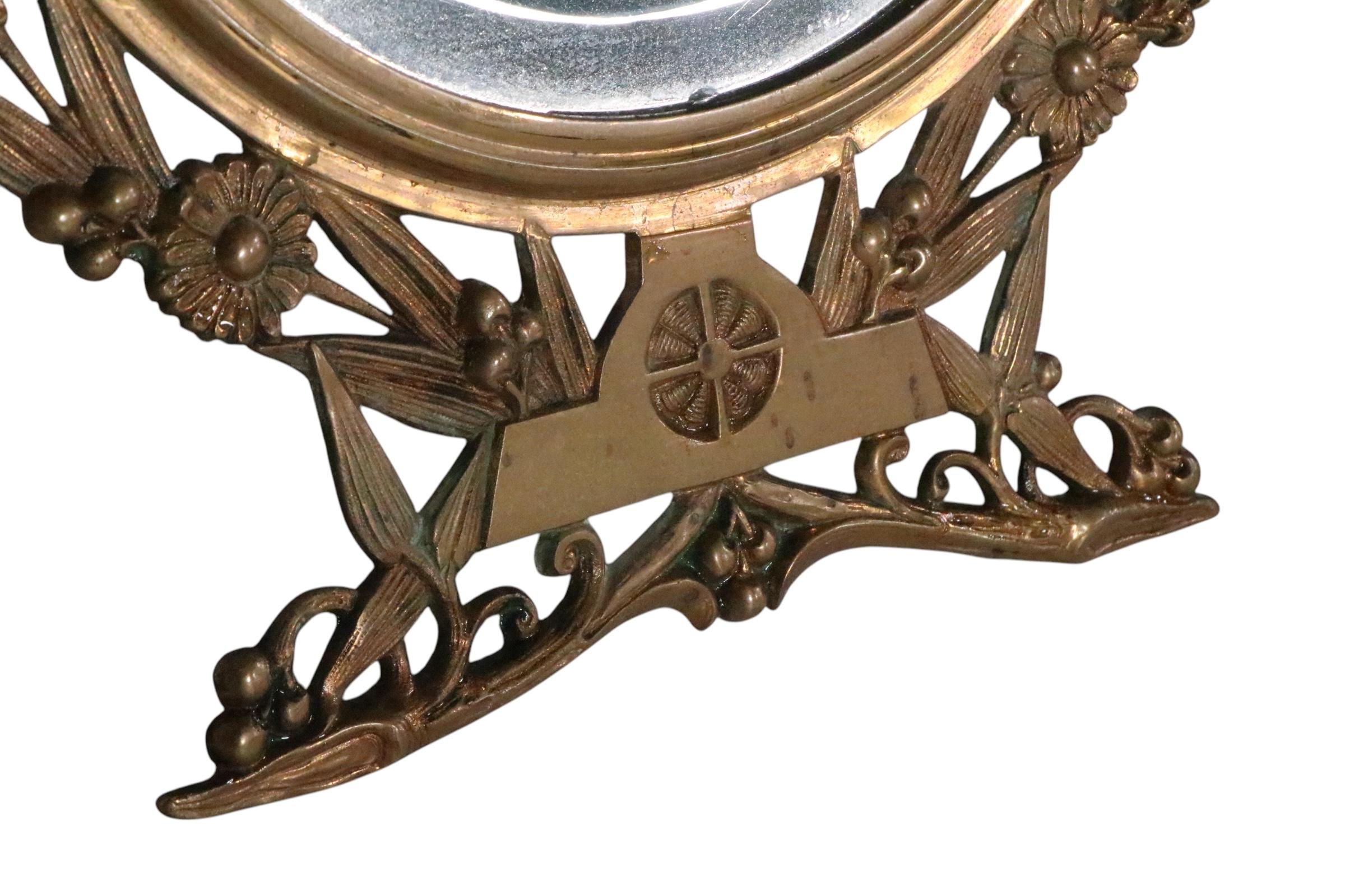 Chevalet en laiton Form Aesthetic Movement  Miroir de coiffeuse des années 1880 d'après Dresser en vente 8