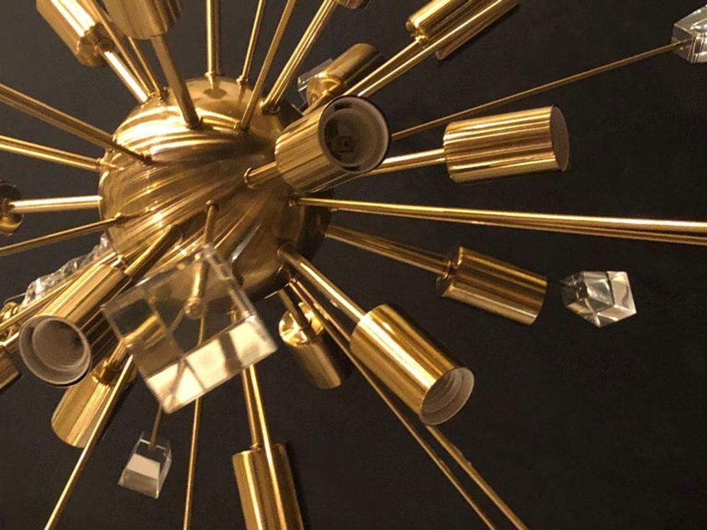 Brass Eighteen-Light Sputnik Chandelier in the Mid-Century Modern Style For Sale 1