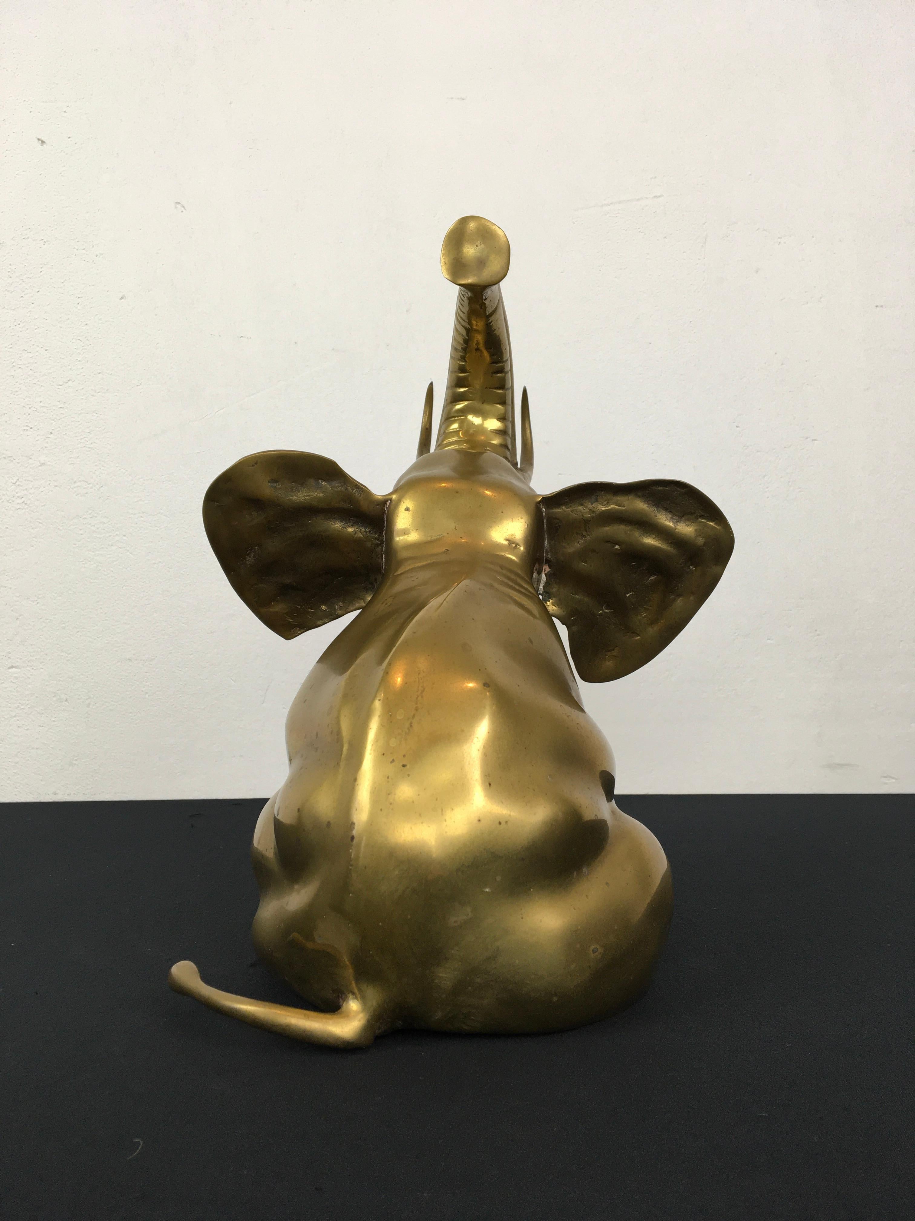 Brass Elephant Sculpture, Sitting Elephant, 1960s In Good Condition For Sale In Antwerp, BE