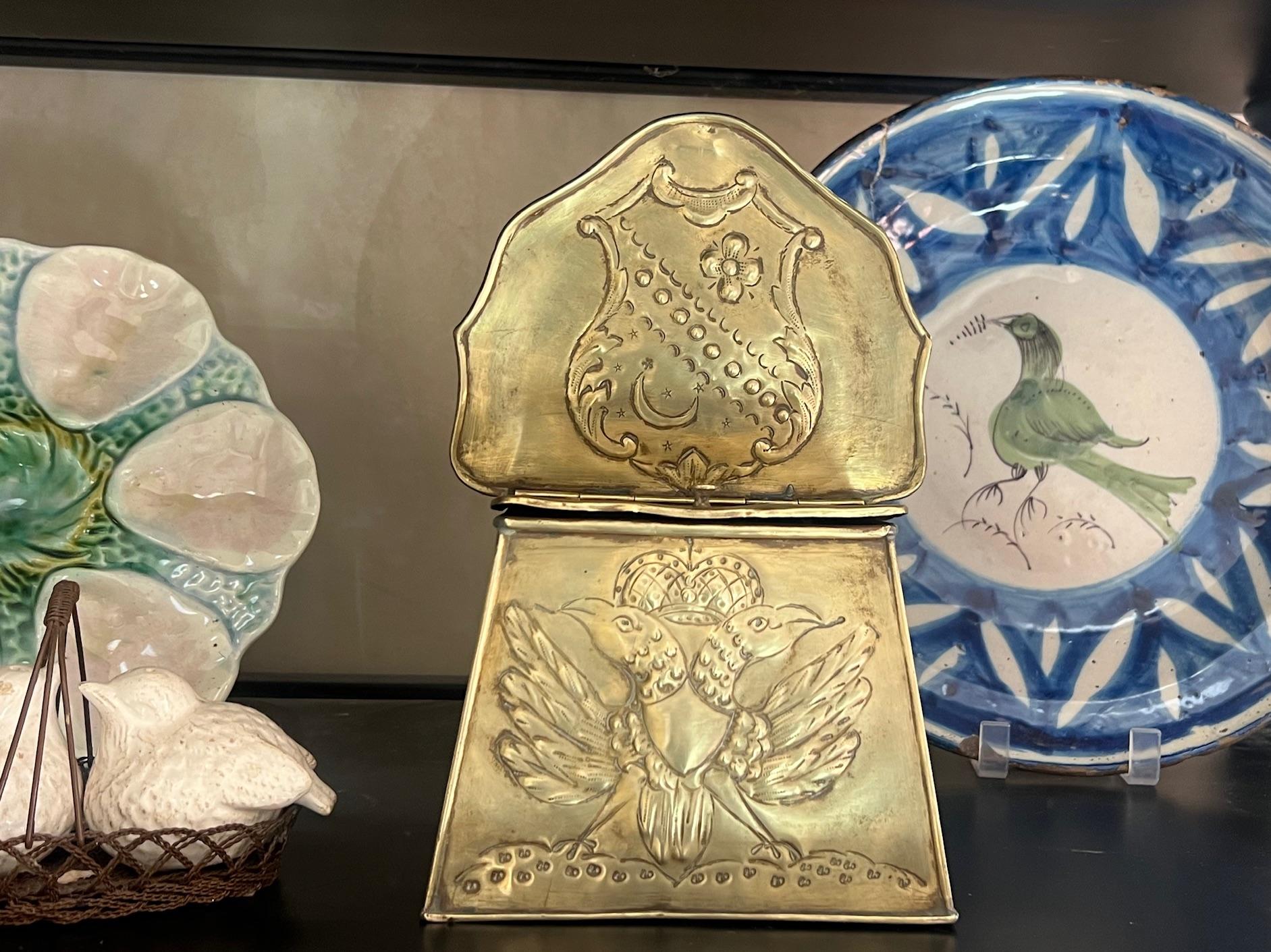 Late Victorian Brass Embossed Double Eagle & Shield Lidded Box, 19th Century For Sale
