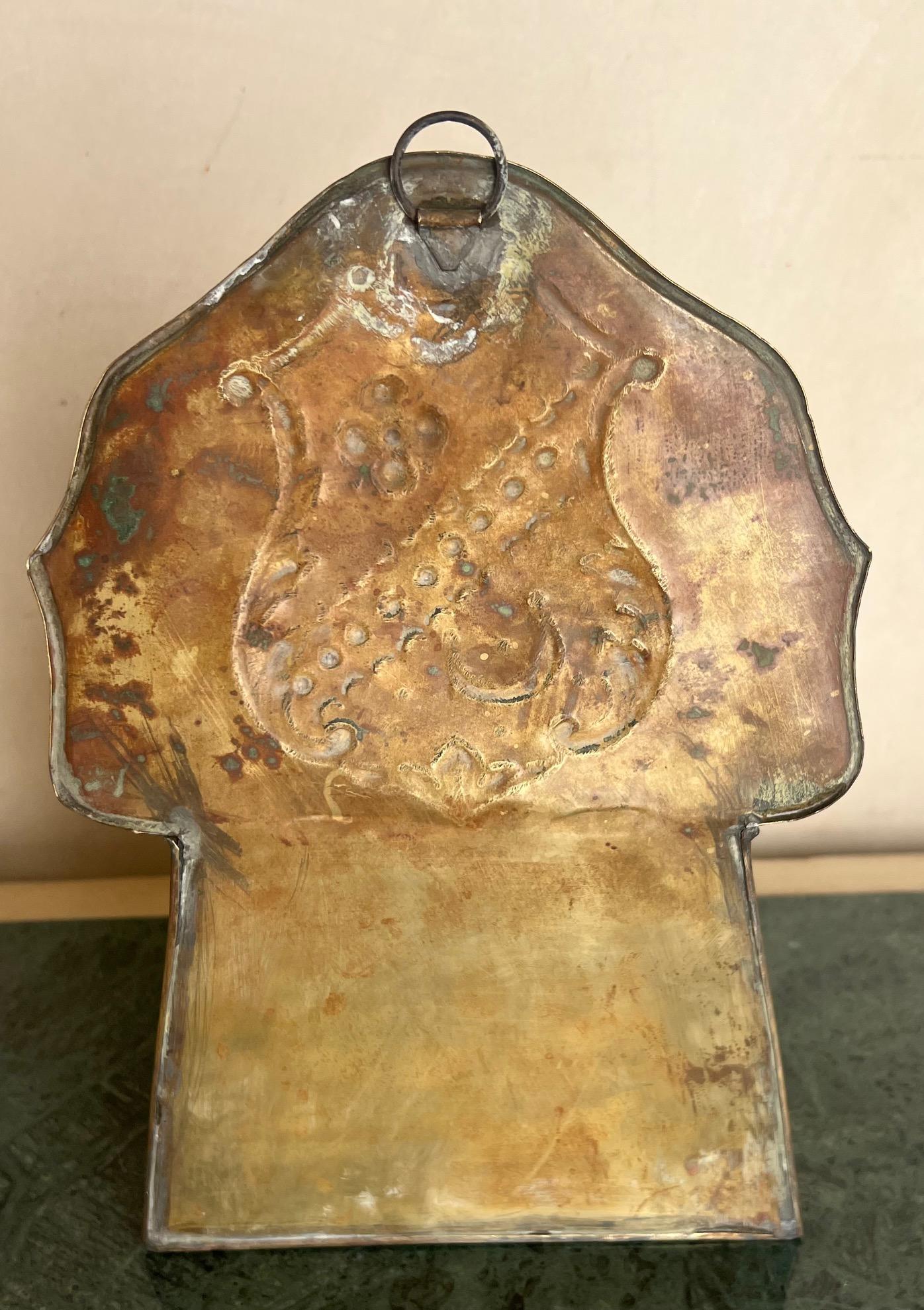 Brass Embossed Double Eagle & Shield Lidded Box, 19th Century For Sale 3