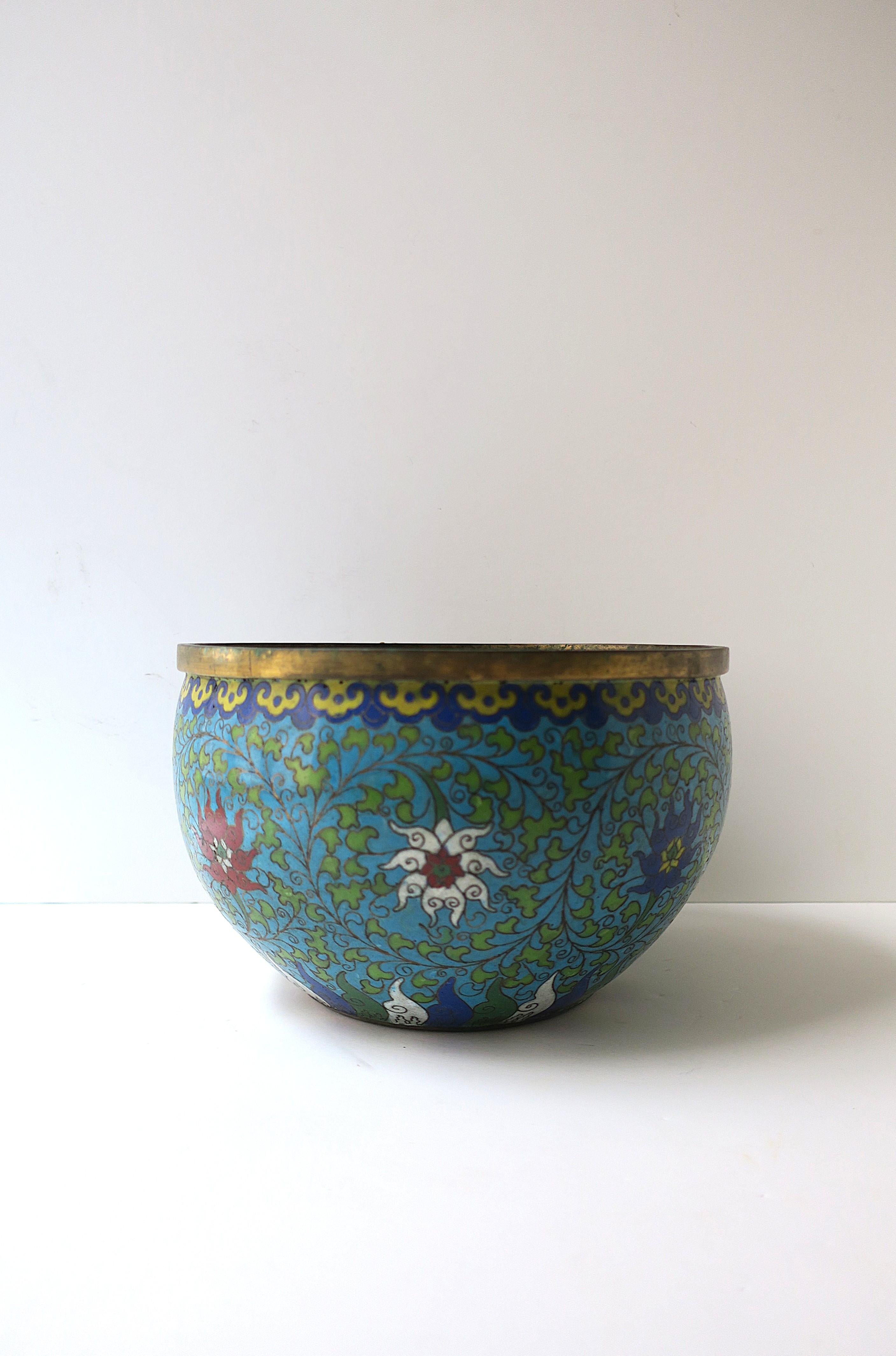 Ciotola in ottone smaltato Cloisonné Fioriera Cachepot Jardinière in vendita 1