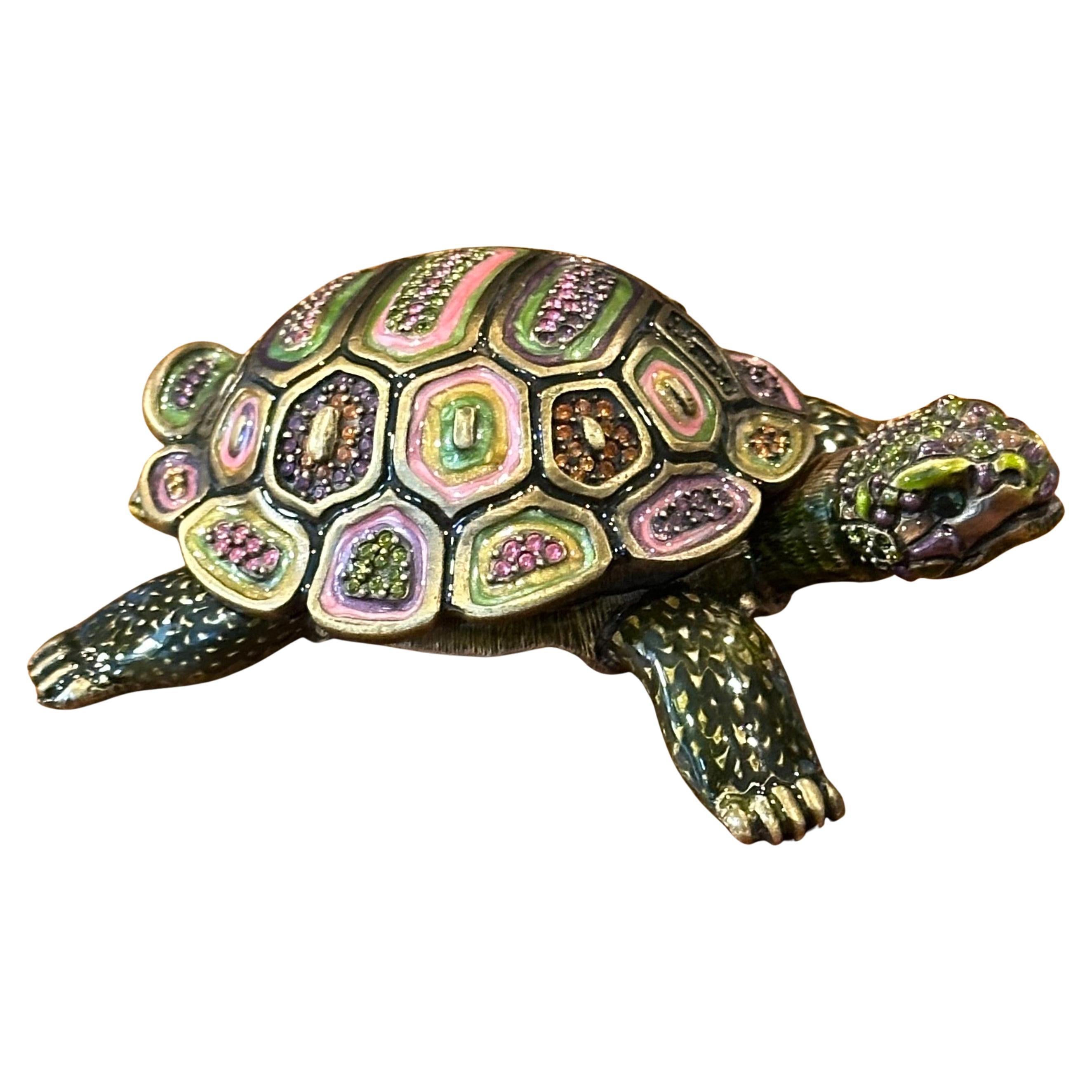 Brass, Enamel & Swarovski Crystals Turtle Trinket Box by Jay Strongwater In Good Condition For Sale In San Diego, CA