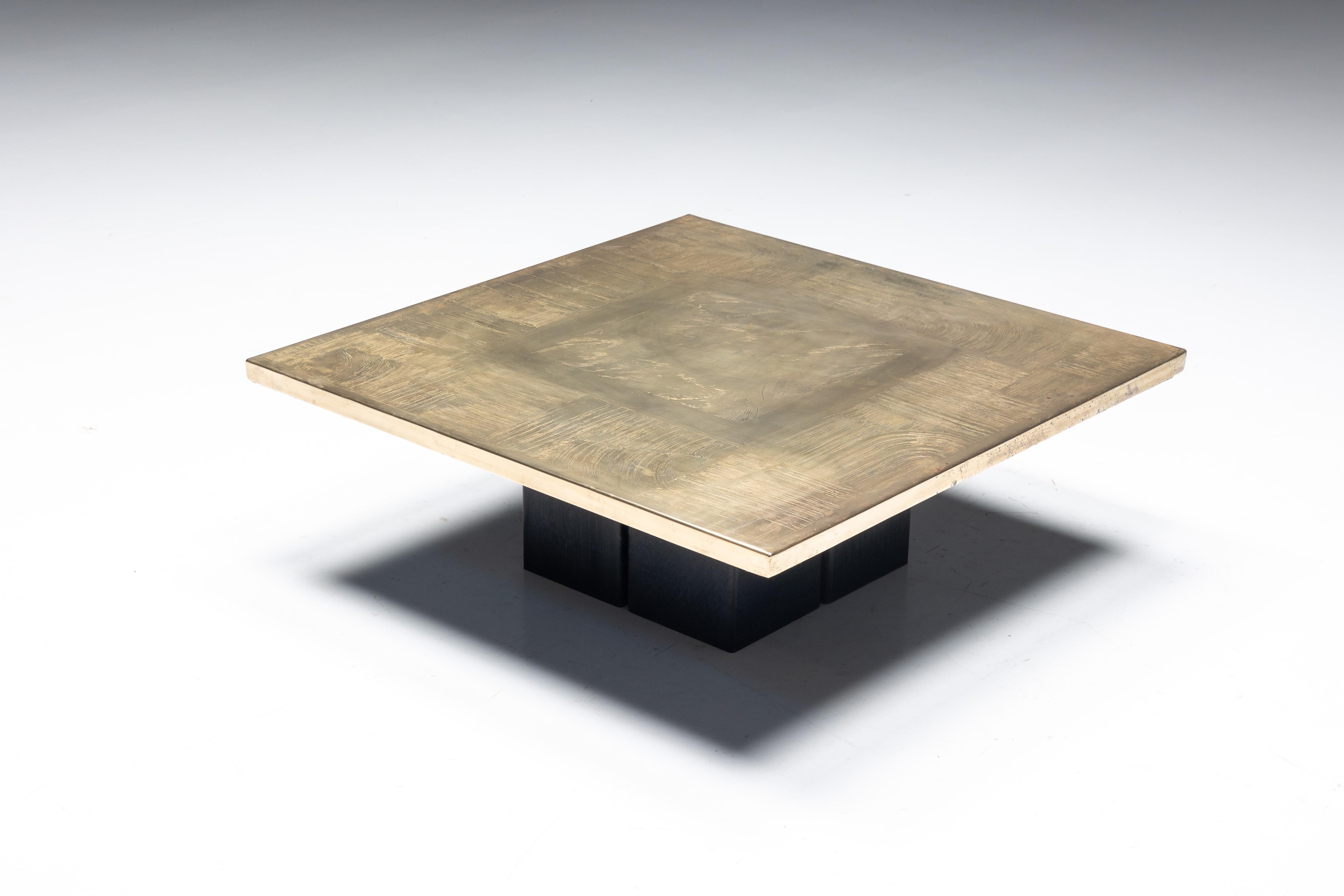 Table basse gravée en laiton de Christian Heckscher, Belgique, 1970 en vente 1