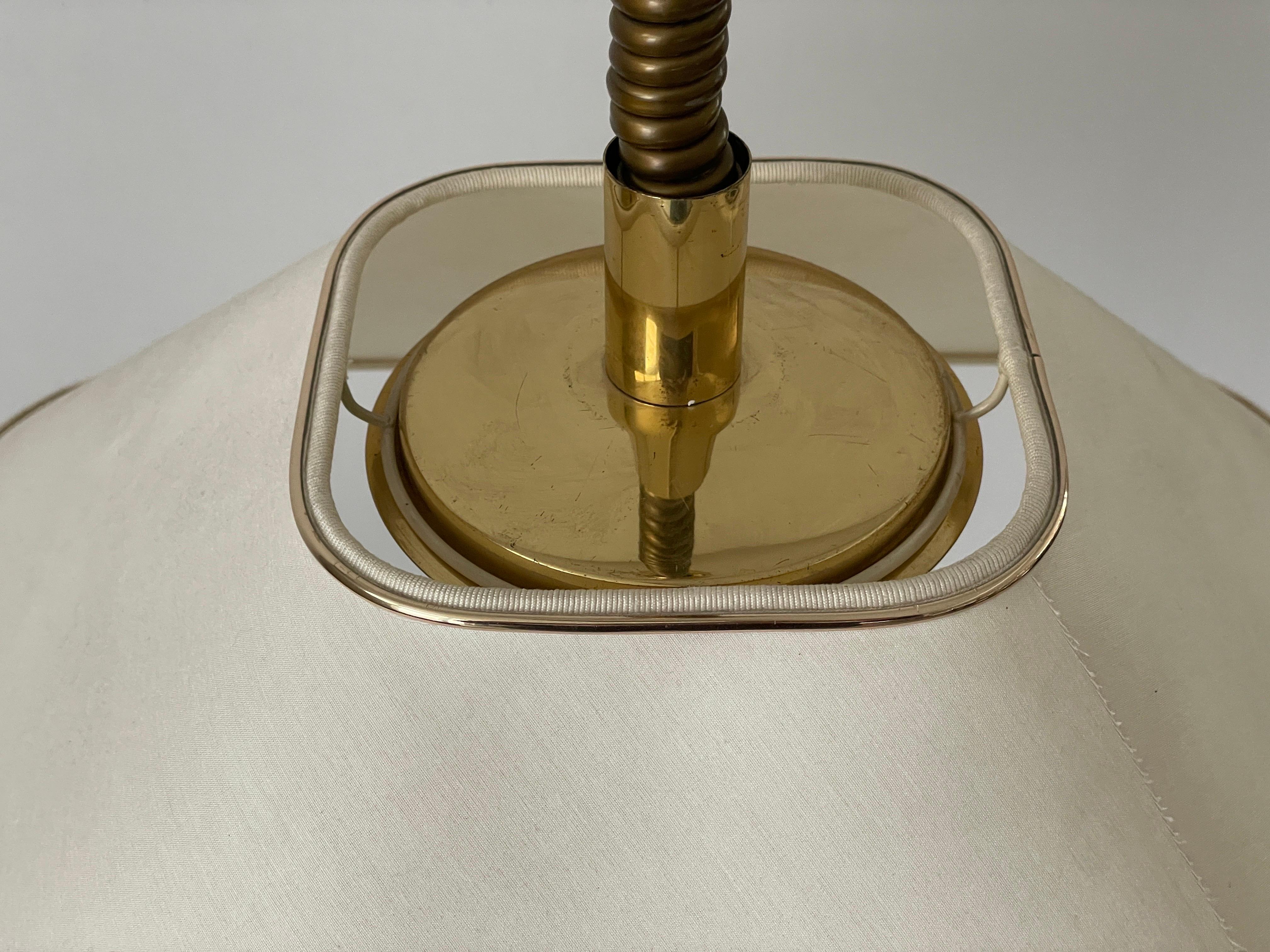 Lampada a sospensione con paralume in ottone e tessuto di Schulz-Adam Leuchten, anni '80, Germania in vendita 5