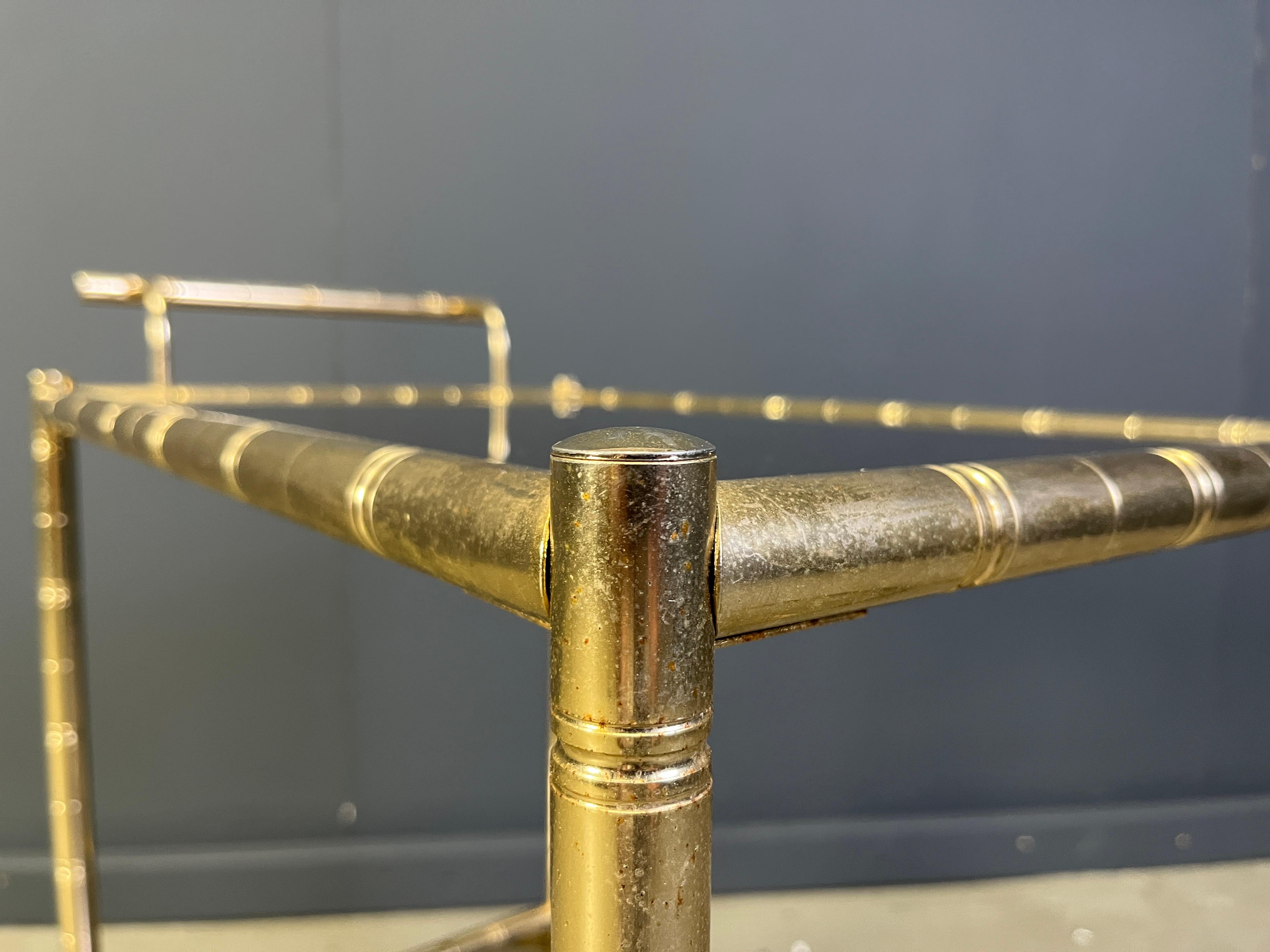 Carrello da bar in ottone e finto bambù, Orsenigo Italia, anni '70 In condizioni buone in vendita a Leuven, Vlaams Gewest