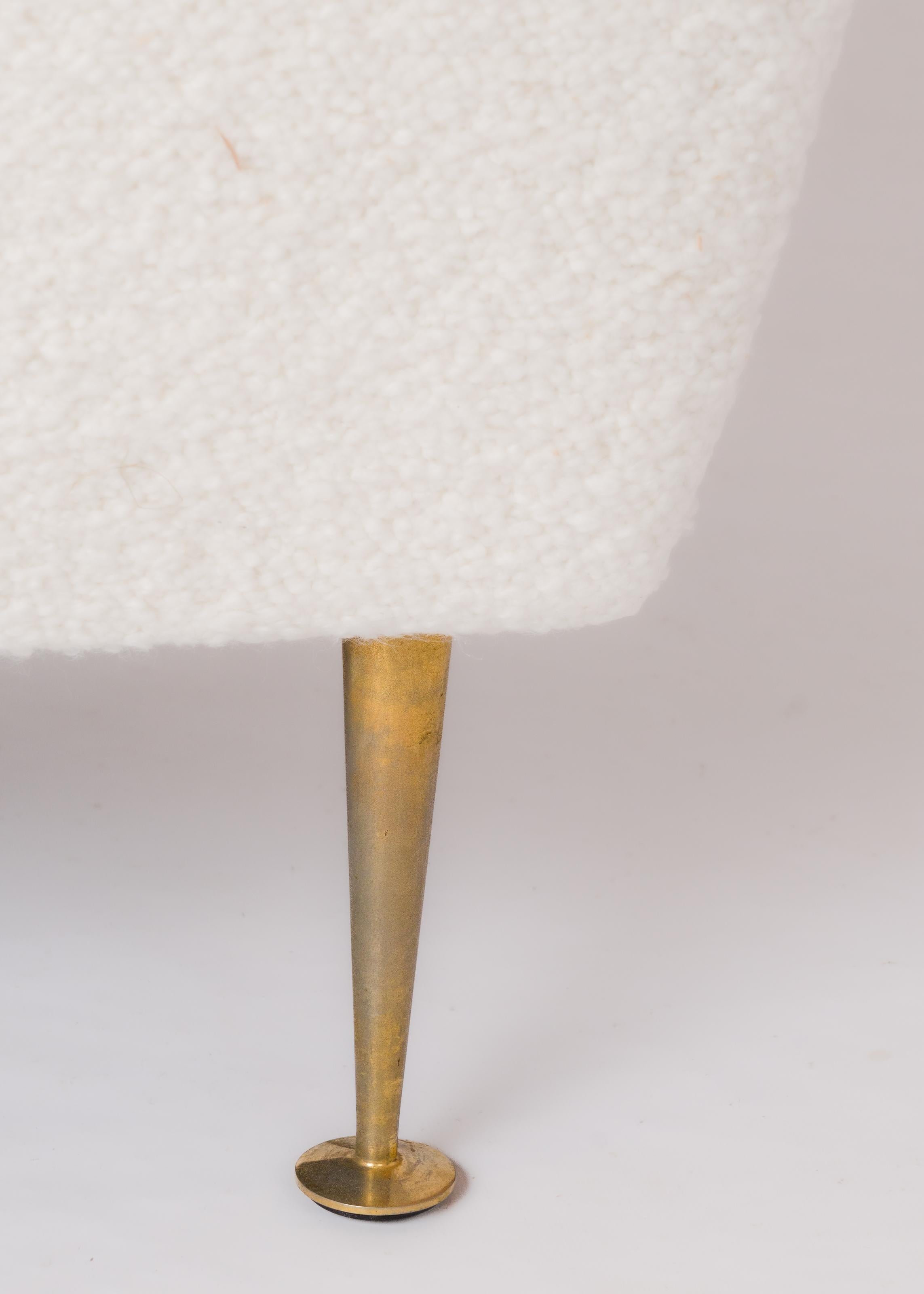 Brass Feet and Off White Bouclé Sleek Armchair by Airborne - France 1970's For Sale 3
