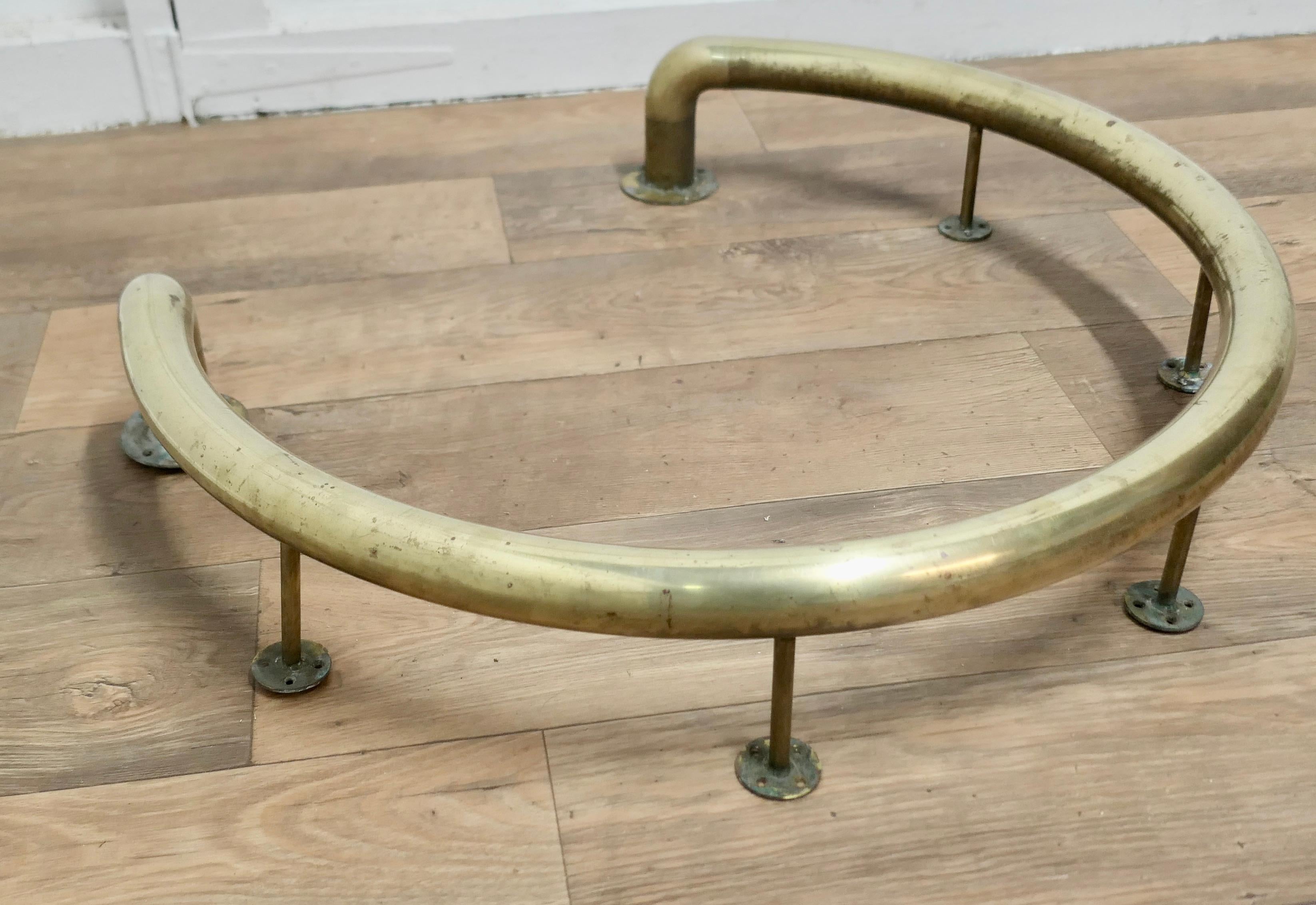 19th Century Brass Fender for a Round Free Standing Cast Iron Stove    For Sale