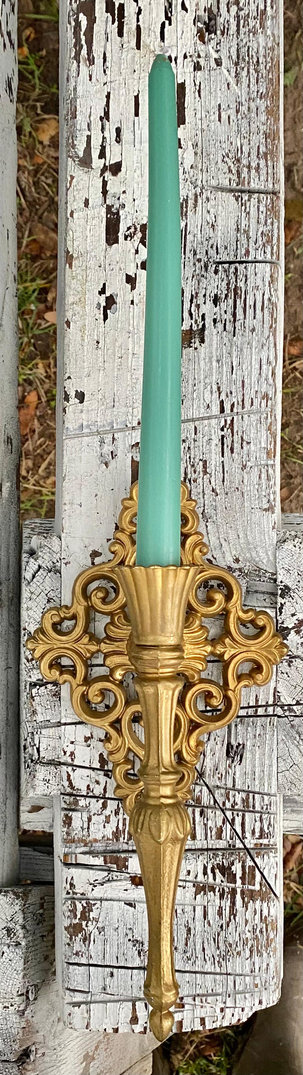 XX secolo Candelabri da parete in filigrana d'ottone - una coppia in vendita