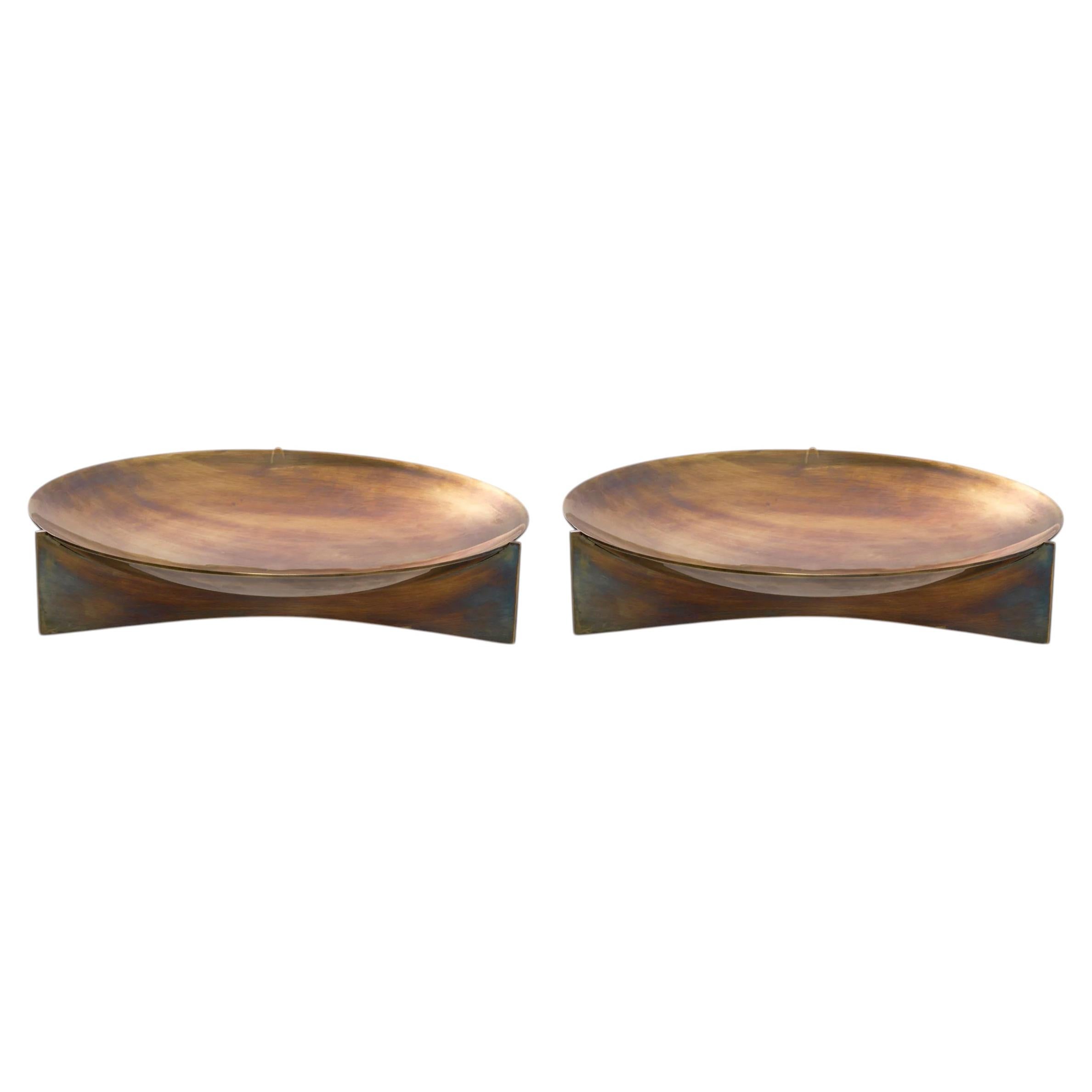 Brass Finish Bowl with Glossy Vintage Effect For Sale