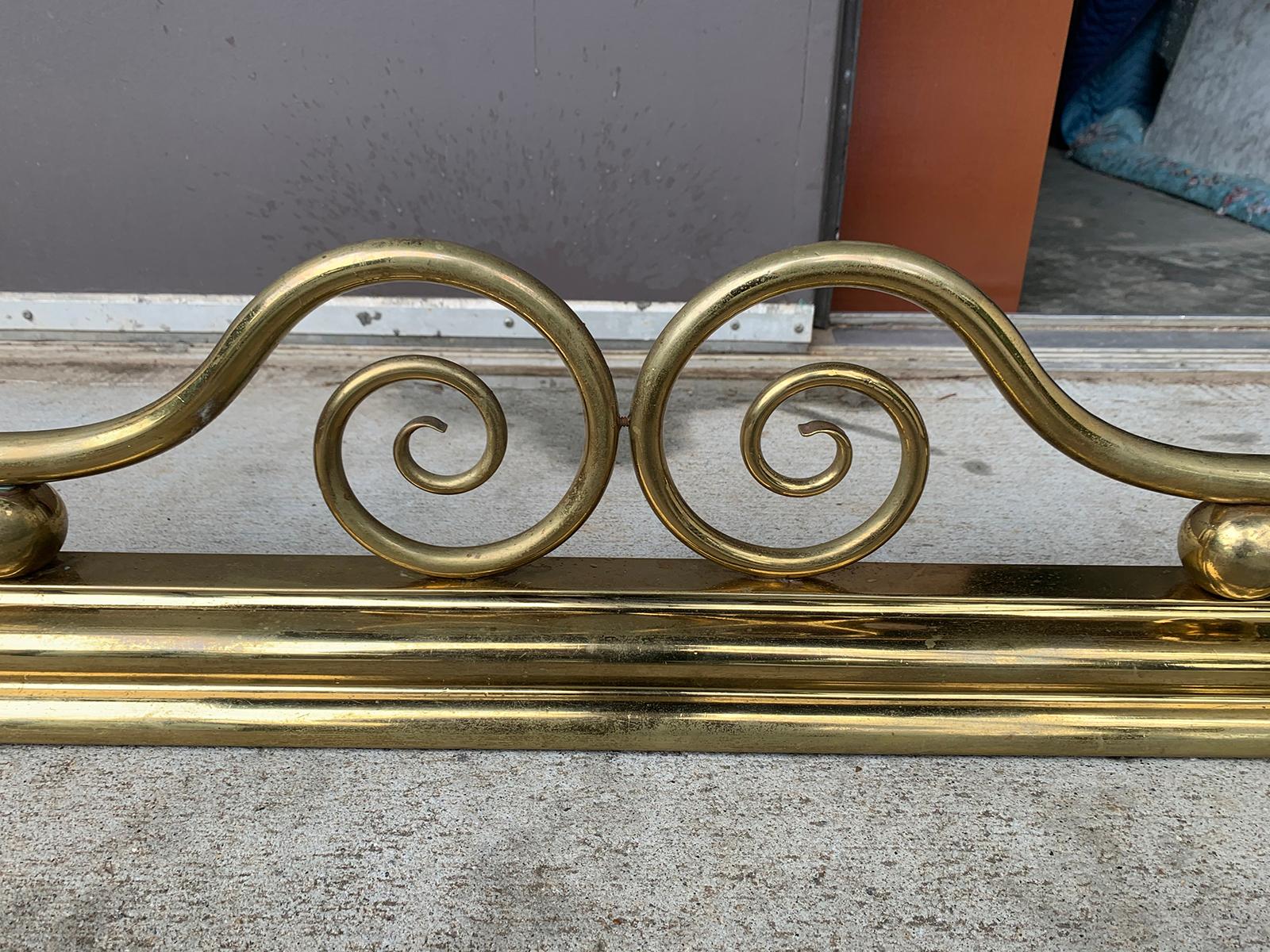 Brass Fireplace Fender, circa 1900 For Sale 2