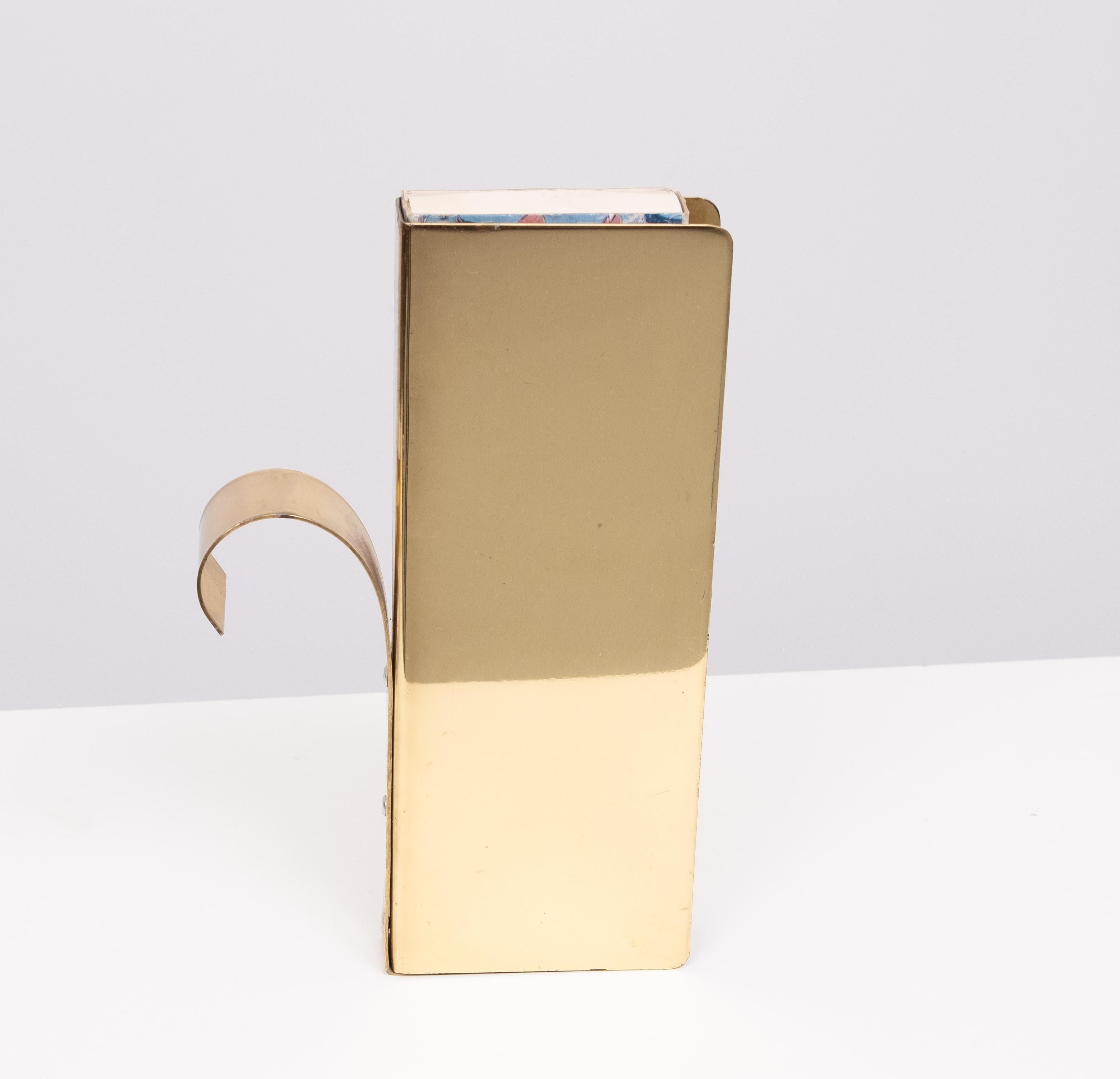 Porte allumettes de cheminée en laiton 1970 Angleterre Bon état - En vente à Den Haag, NL